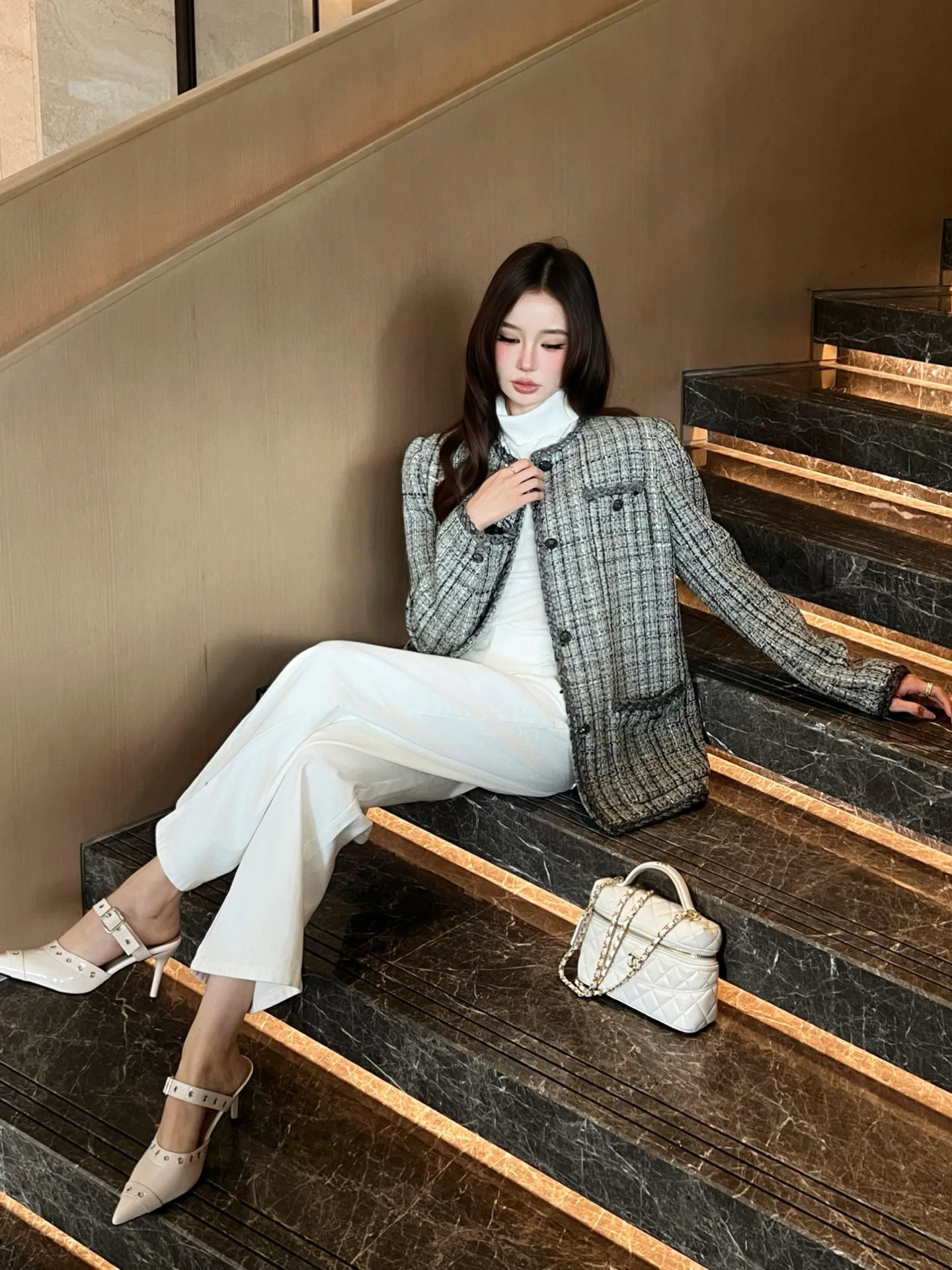 Куртки И Пуховики Женские Chanel 1212546