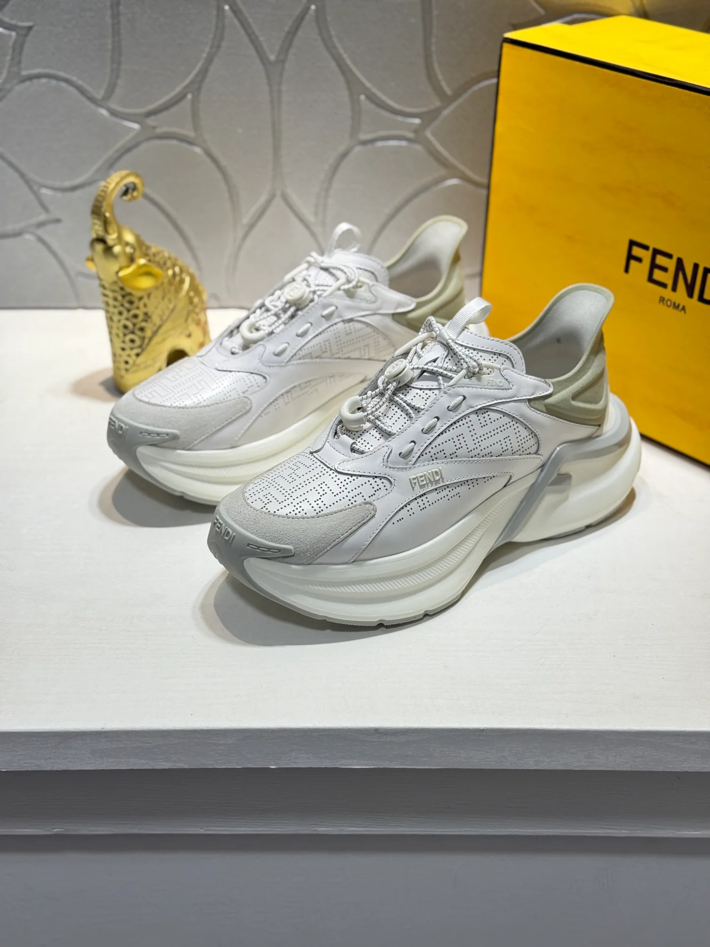 Кроссовки Мужские Fendi 17961825