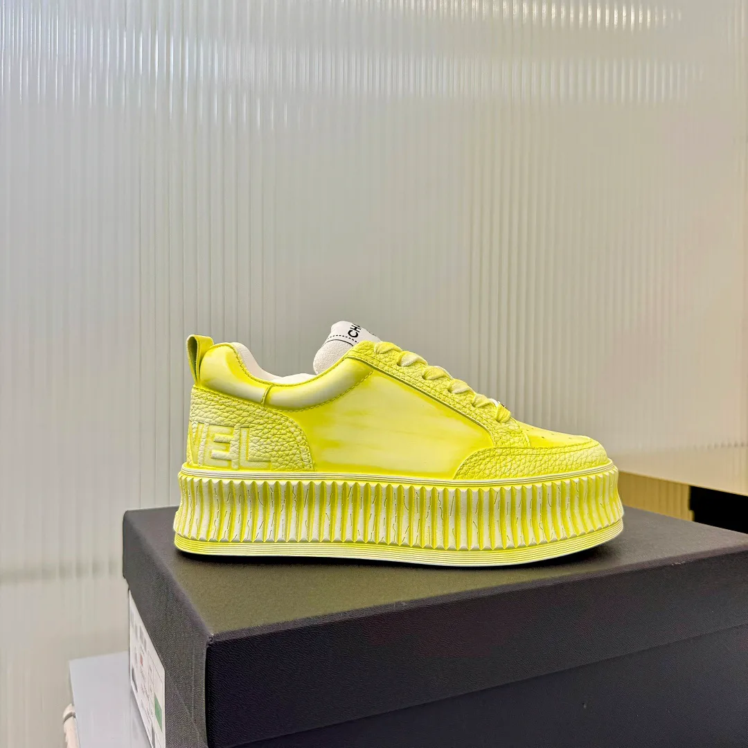 Кроссовки Женские Chanel 11602288