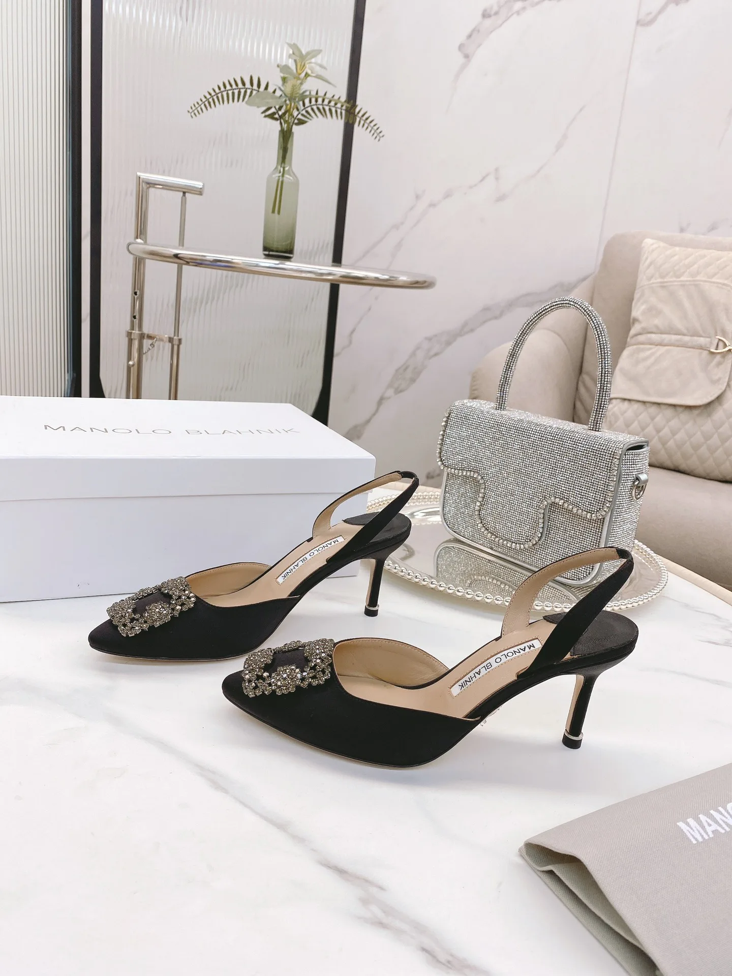 Туфли Женские Manolo Blahnik 18482411