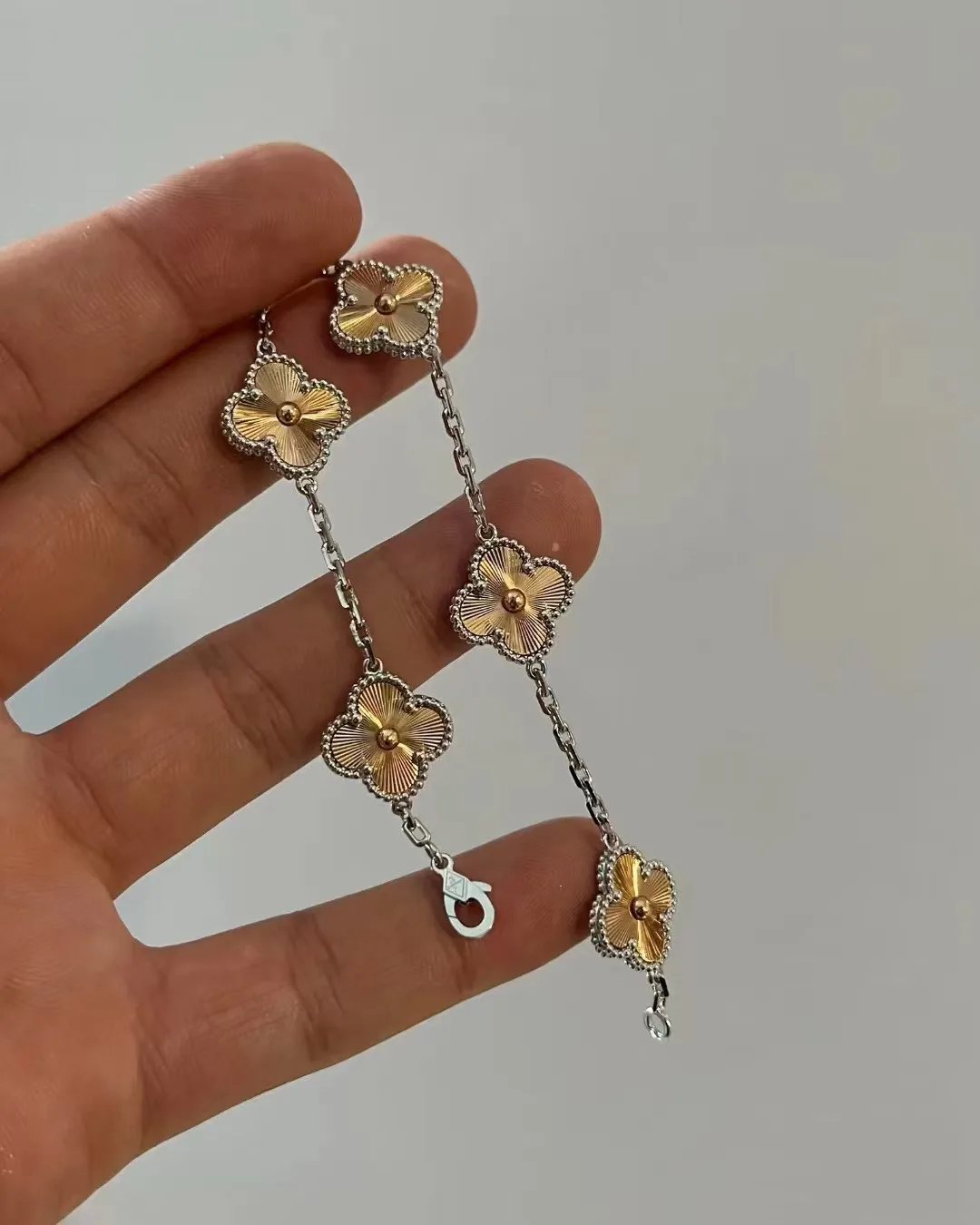 Бижутерия Van Cleef & Arpels 4221