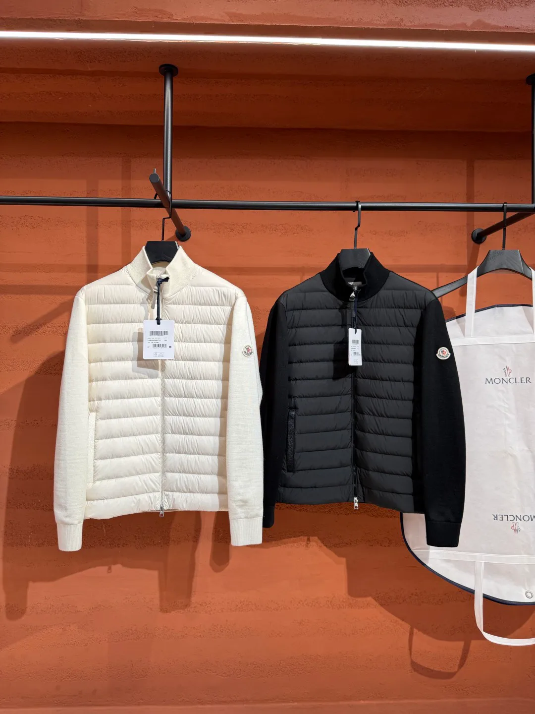 Куртки И Пуховики Женские Moncler 18436264