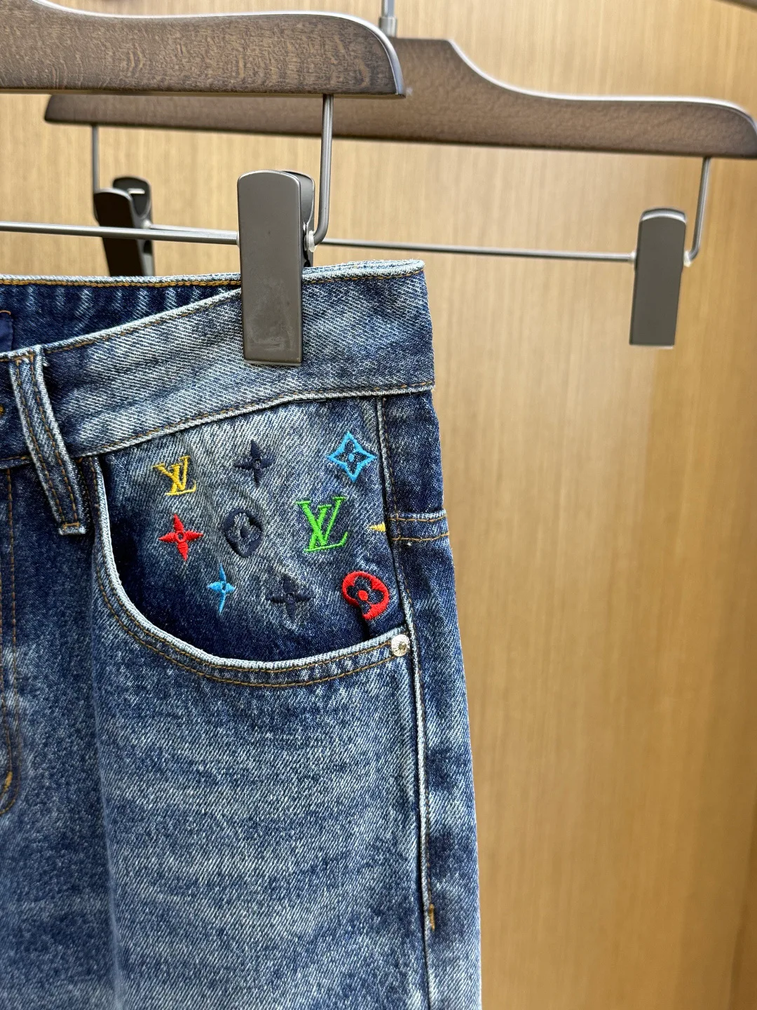 Джинсы Женские Louis Vuitton 12875516