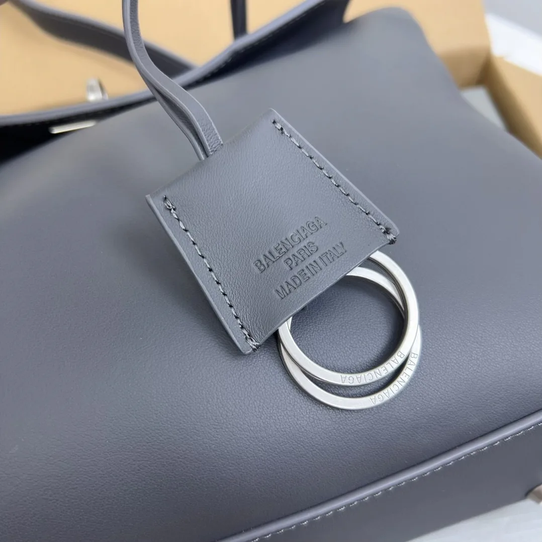 Классические Сумки Женские Balenciaga 11872225