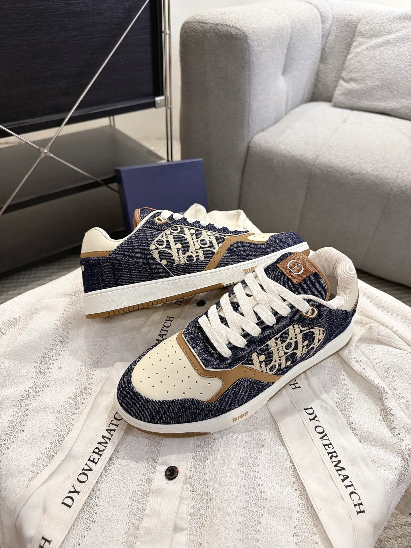 Кроссовки Женские Christian Dior 18233124