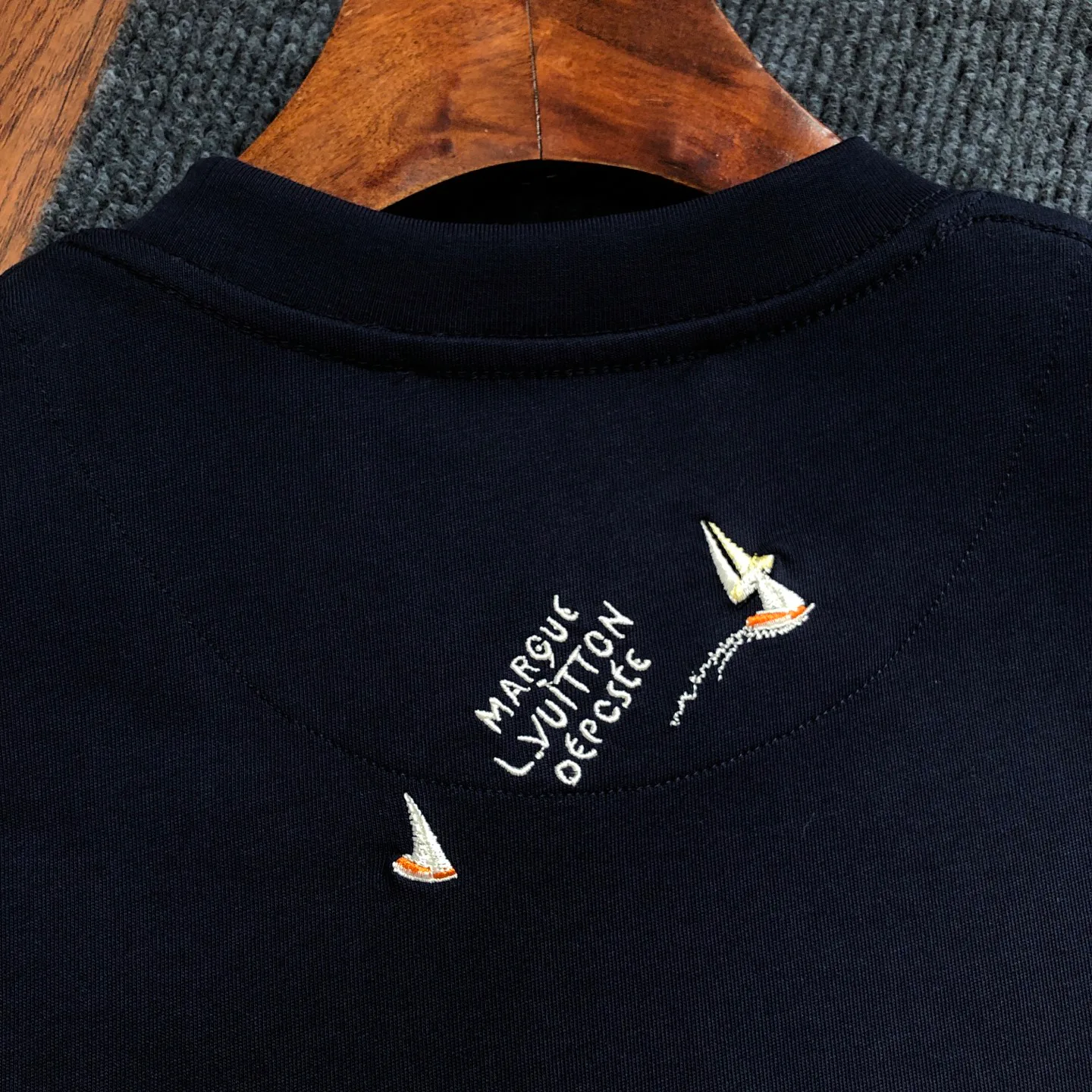 Футболки Женские Louis Vuitton 10542498