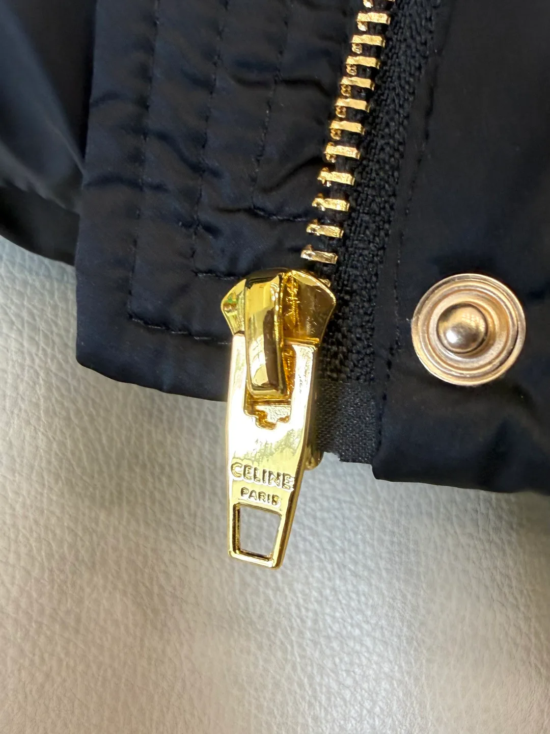 Куртки И Пуховики Женские Celine 18226356
