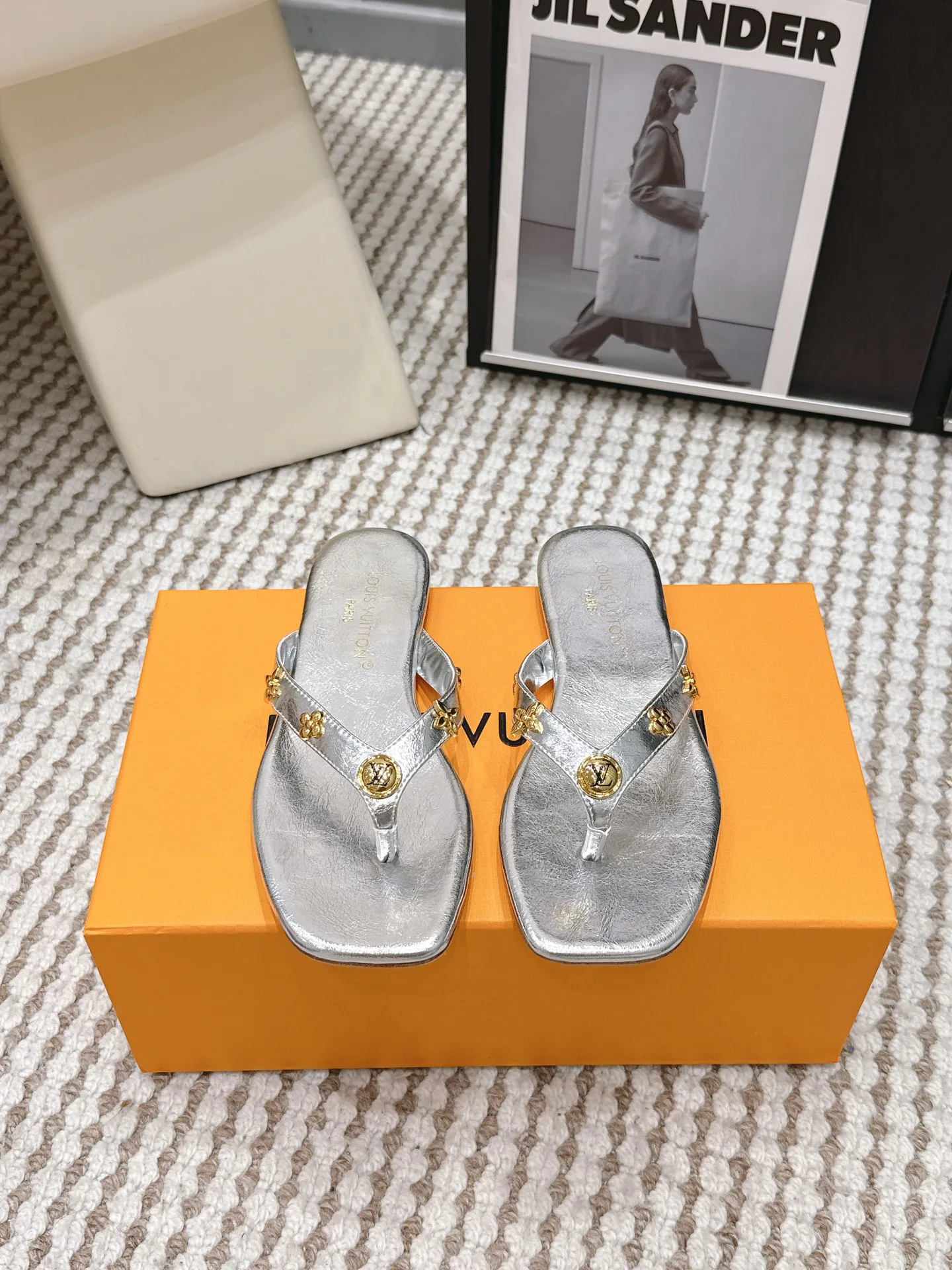 Шлепанцы Женские Louis Vuitton 14555366