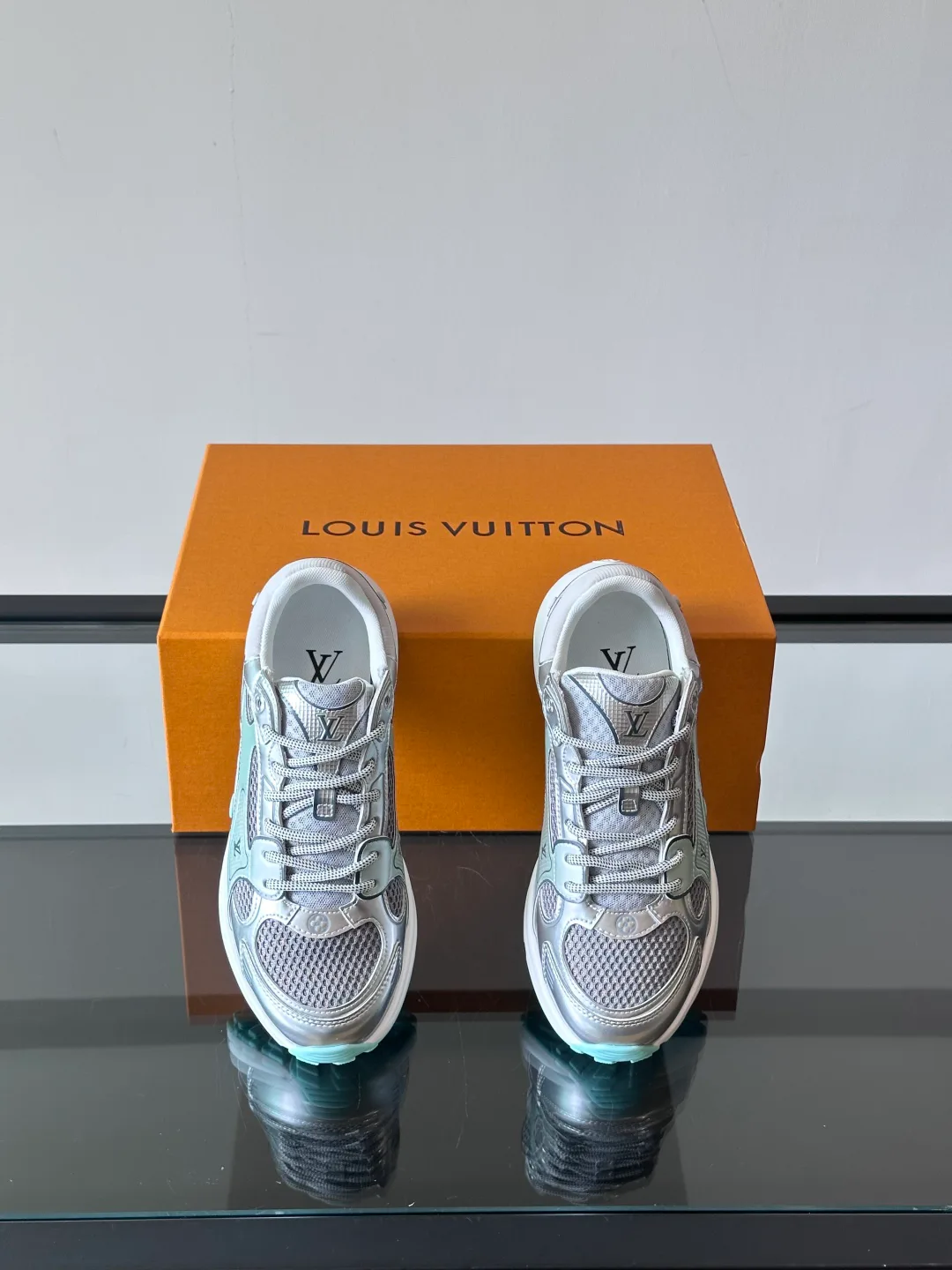 Кроссовки Женские Louis Vuitton 74017