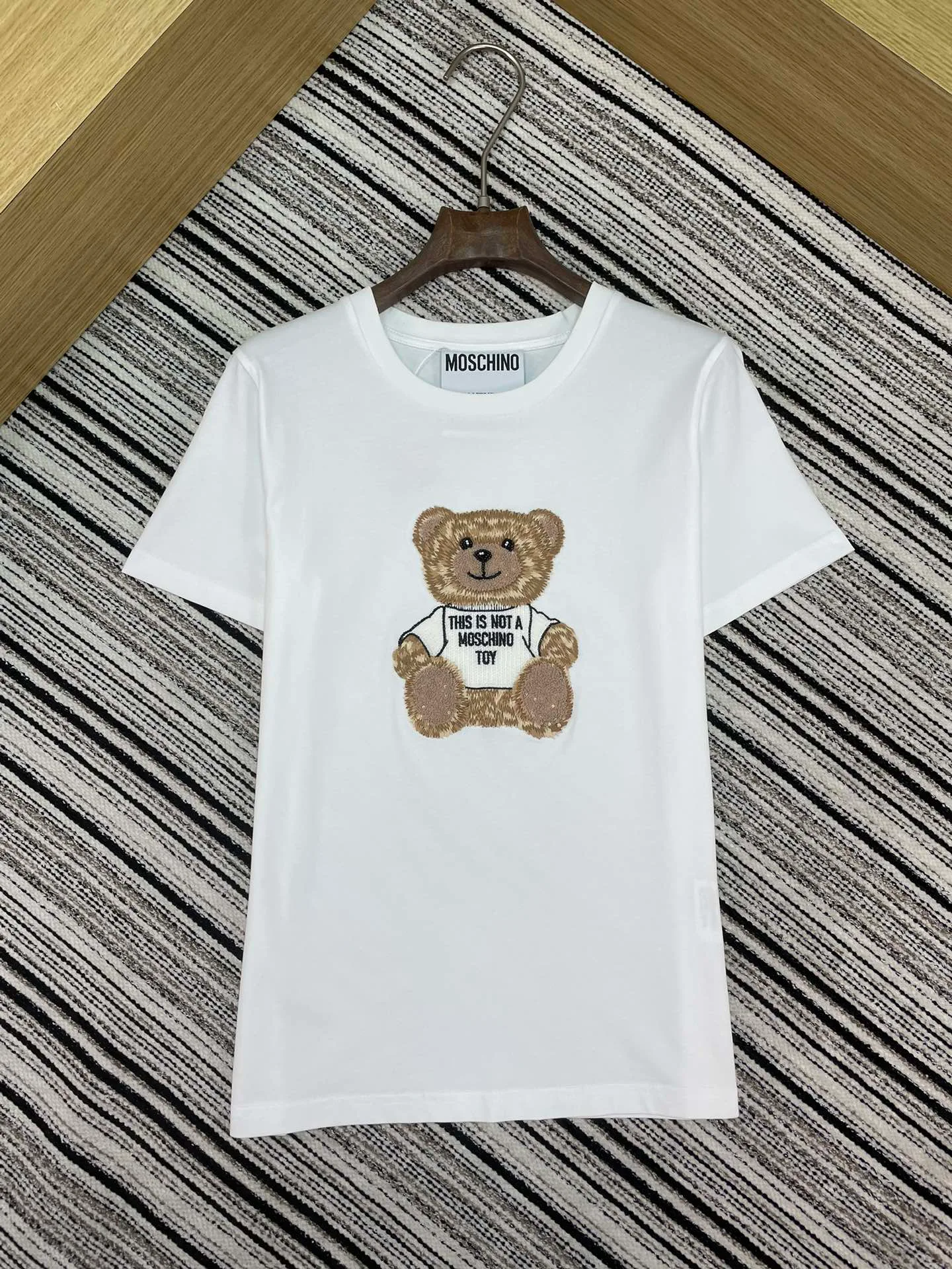 Футболки Женские Moschino 1532956