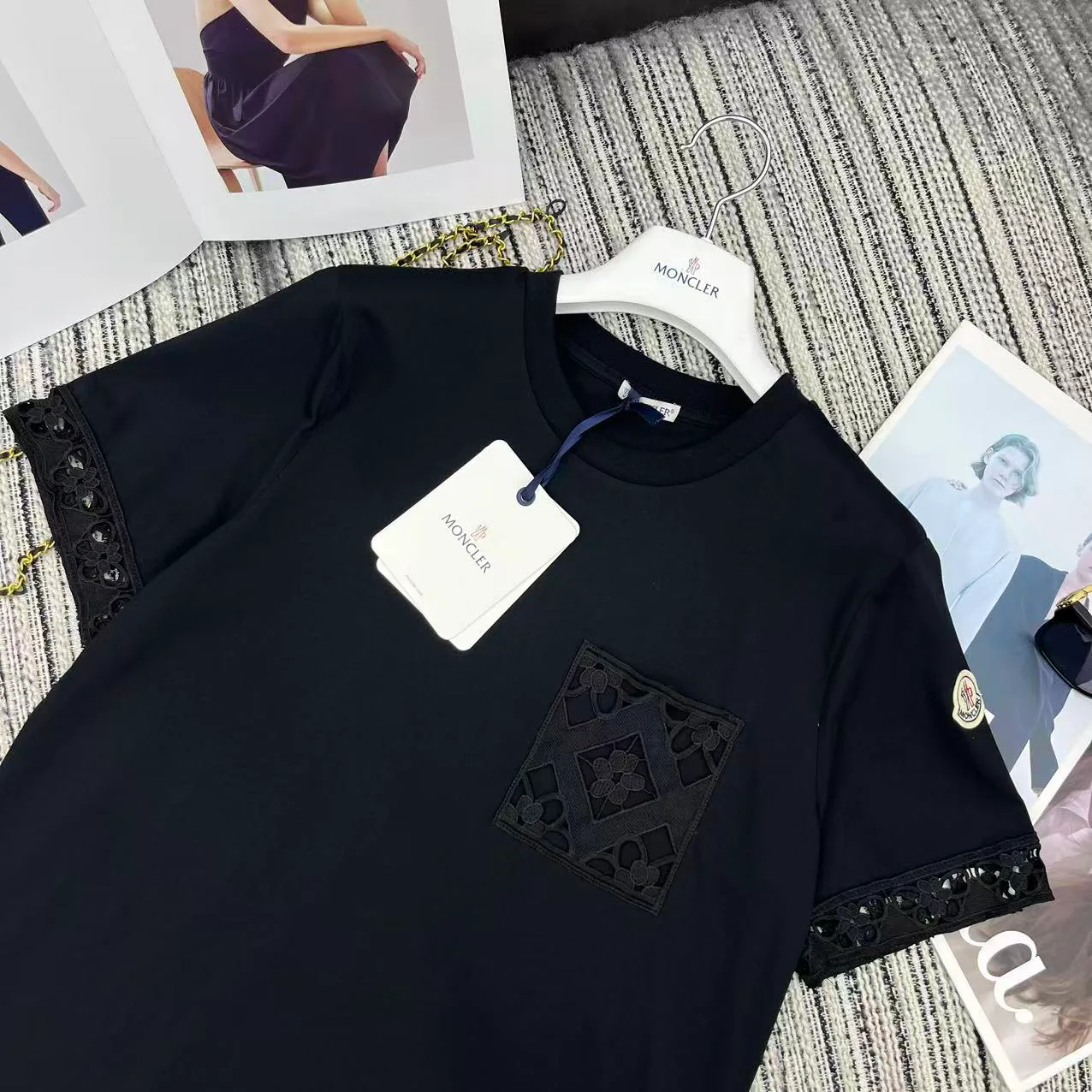 Футболки Женские Moncler 11897989