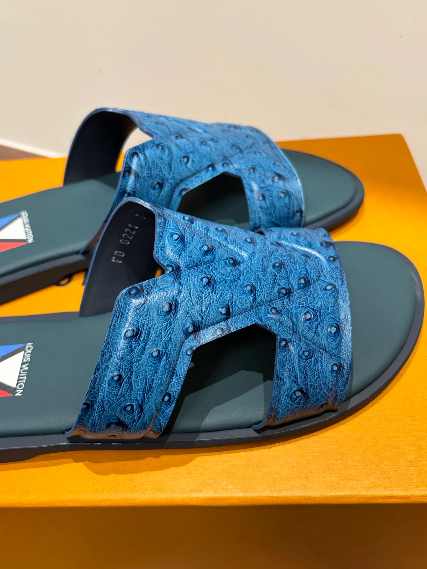 Шлепанцы Мужские Louis Vuitton 12826631