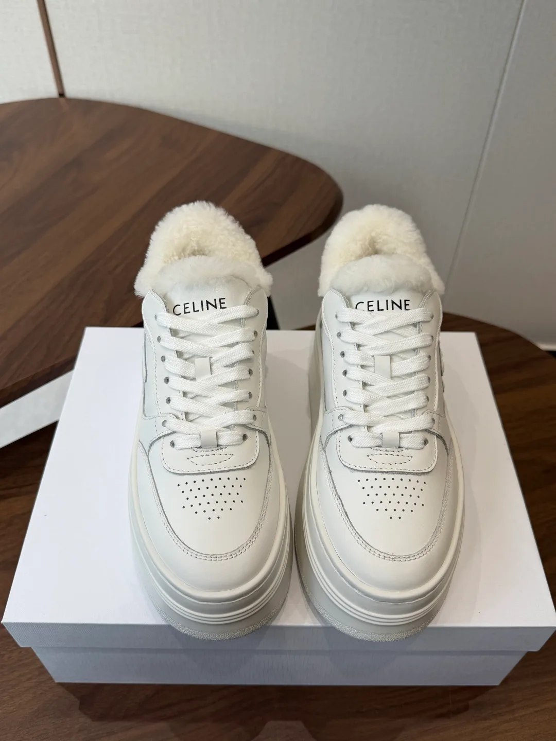 Кроссовки Женские Celine 18687642
