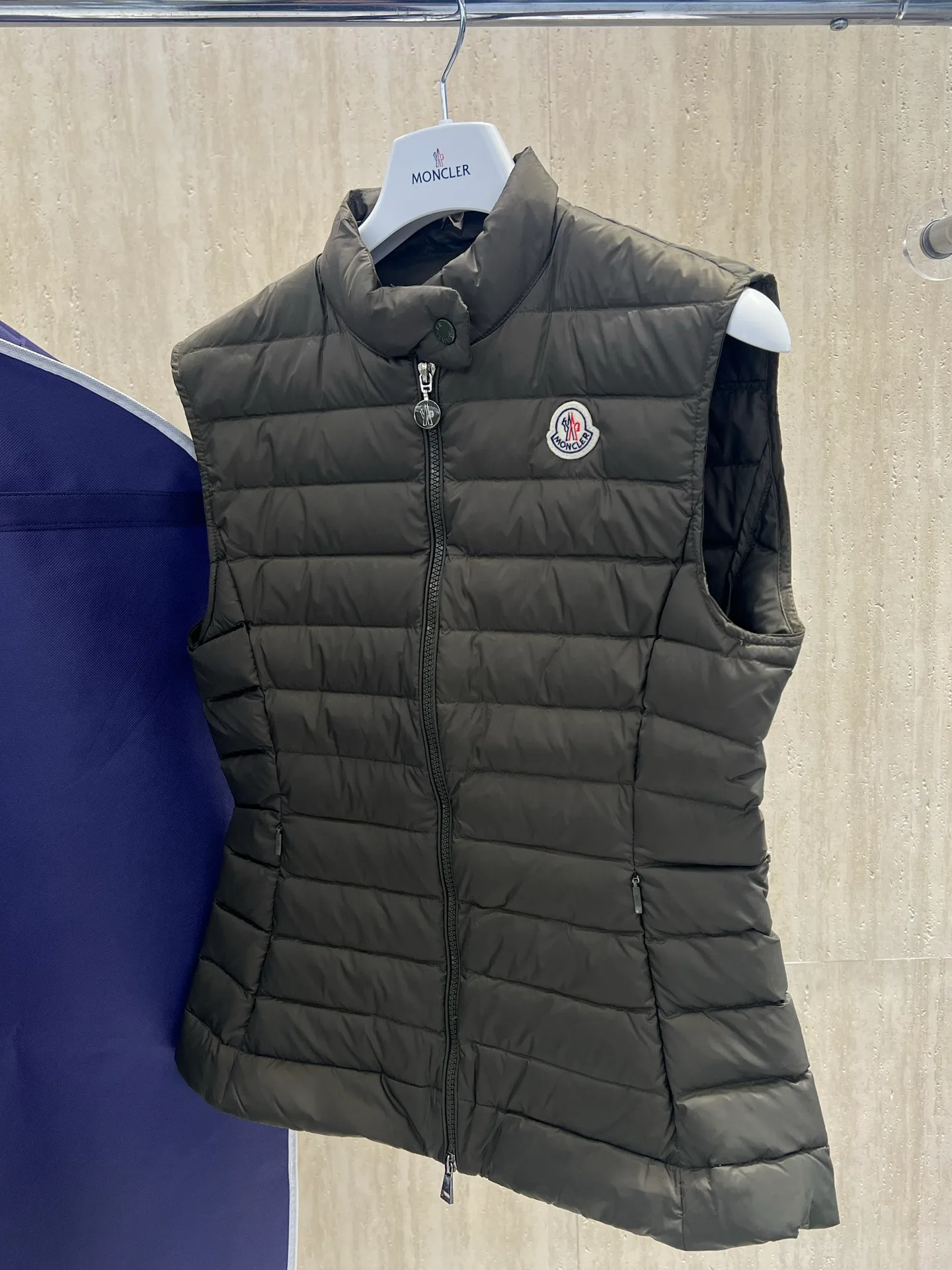 Жилеты Женские Moncler 18657987