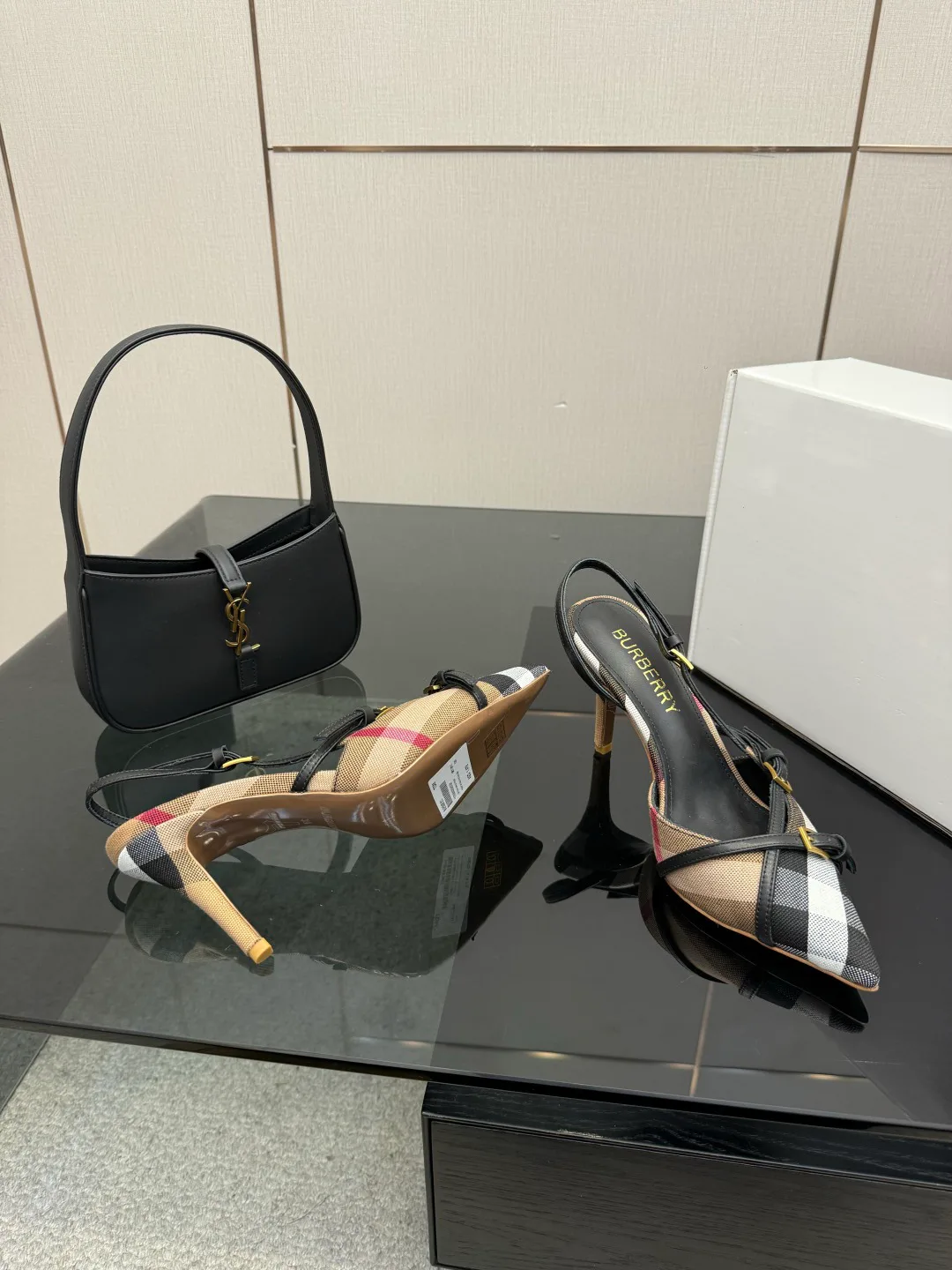 Туфли Женские Burberry 11336460