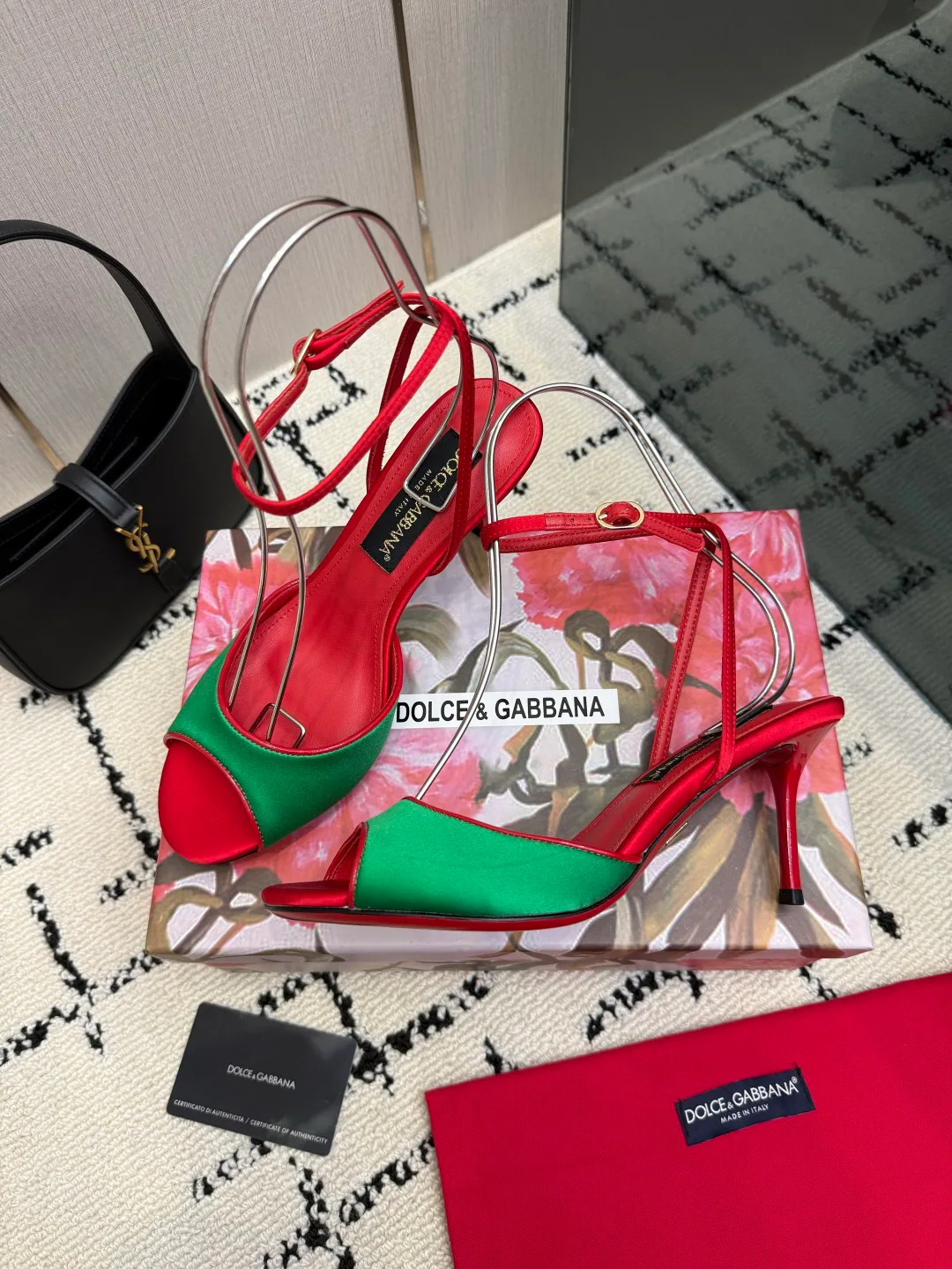 Босоножки Женские Dolce & Gabbana 18335961