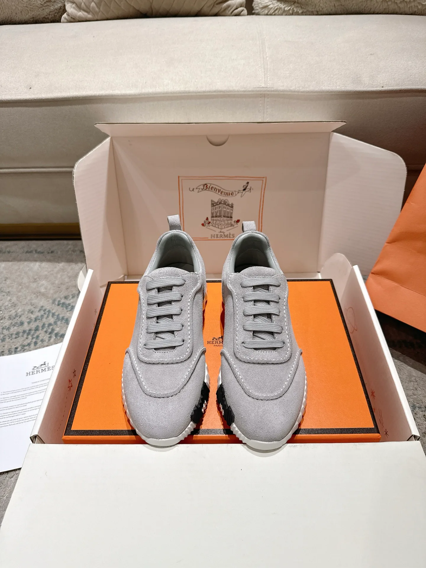 Кроссовки Женские Hermes 17467524