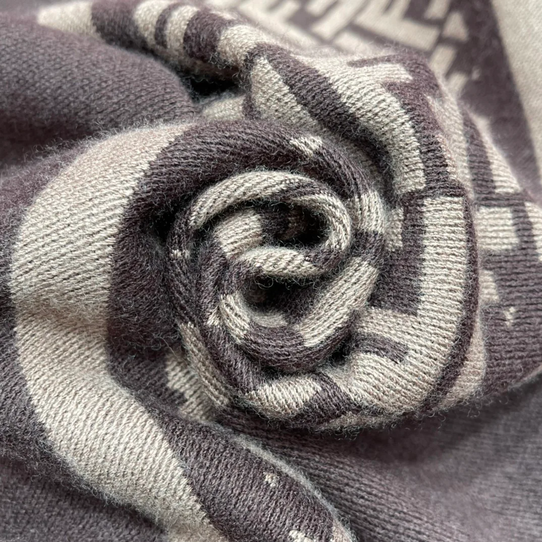 Шарфы Fendi 1255640