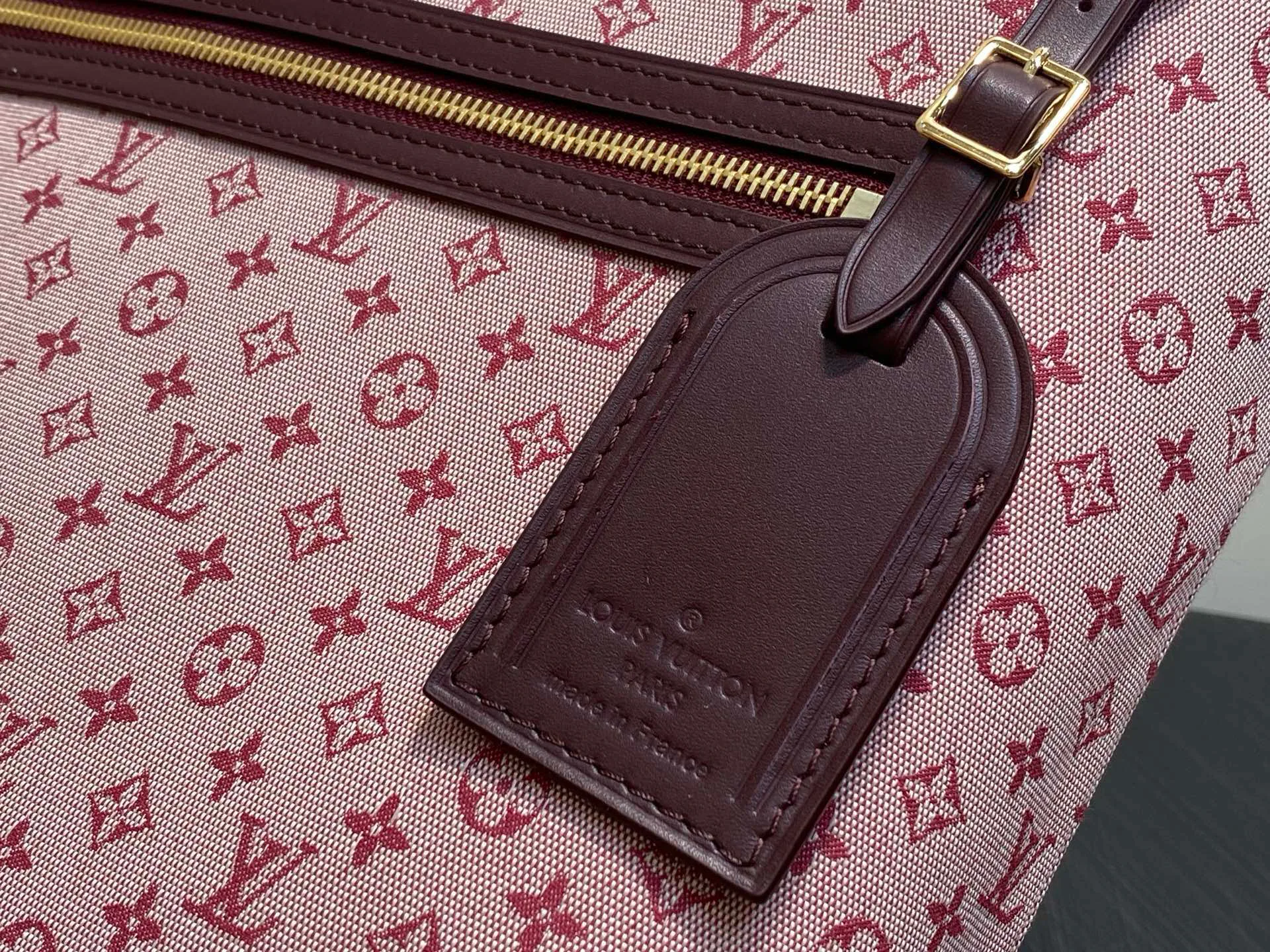 Классические Сумки Женские Louis Vuitton 17796543