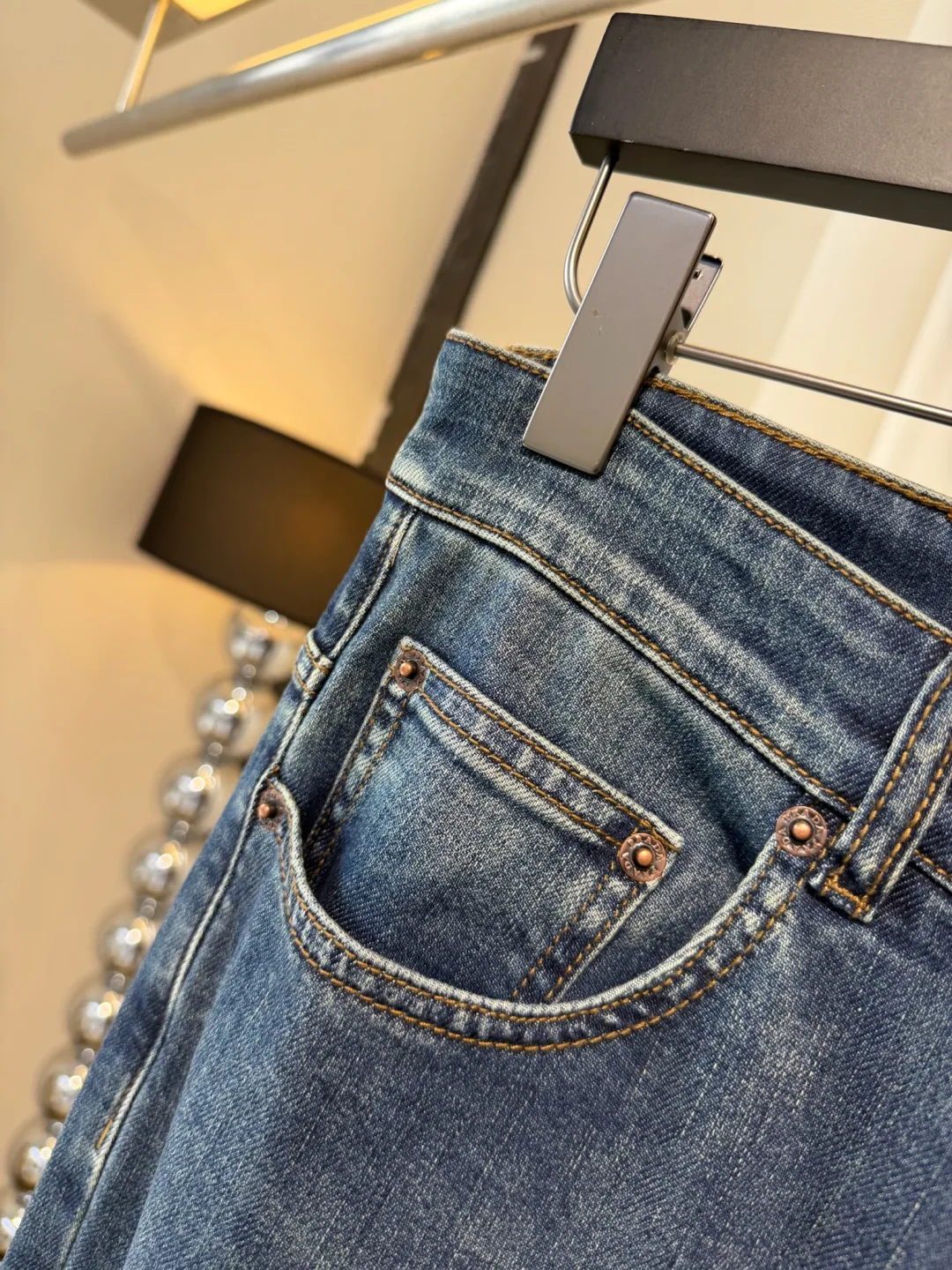 Джинсы Женские Prada 11558525