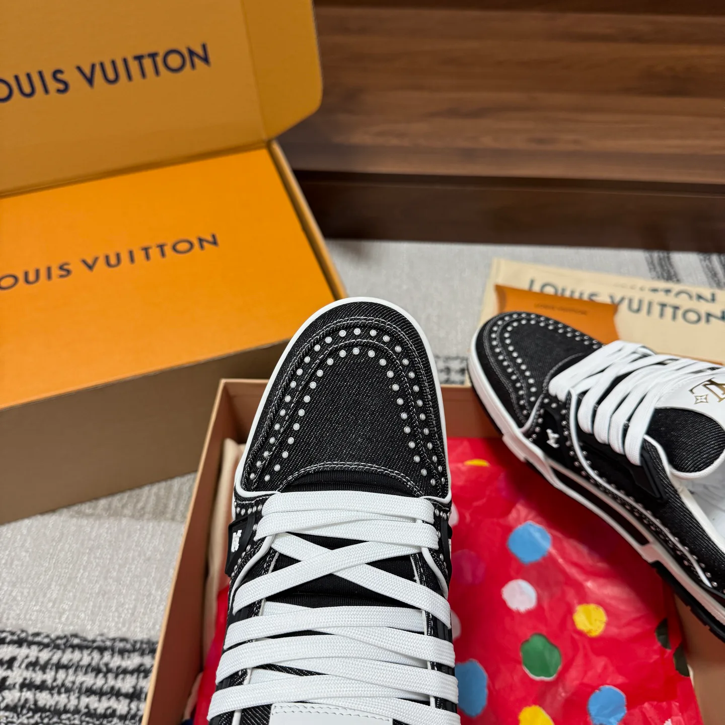 Кроссовки Женские Louis Vuitton 1546751