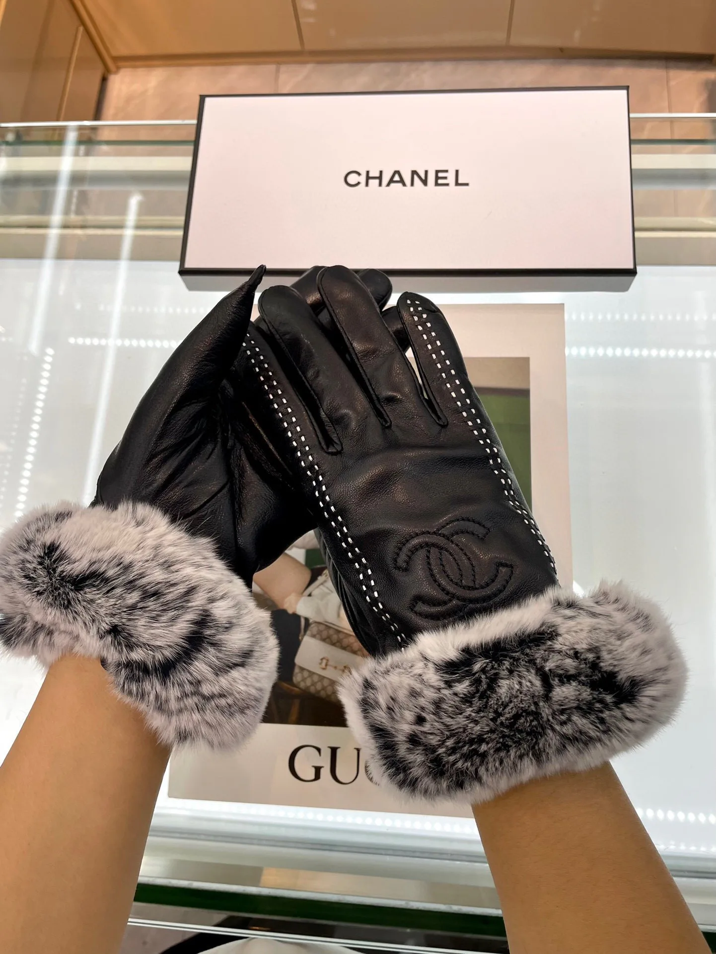 Перчатки Chanel 336691