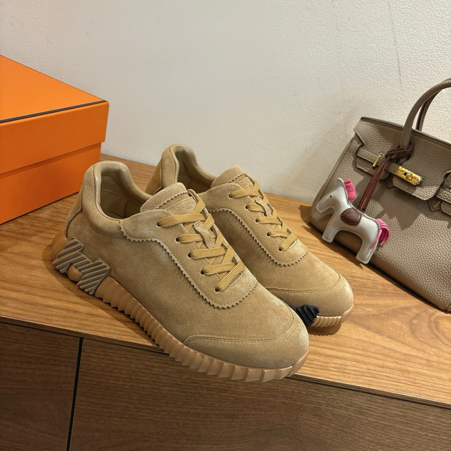 Кроссовки Женские Hermes 9915028