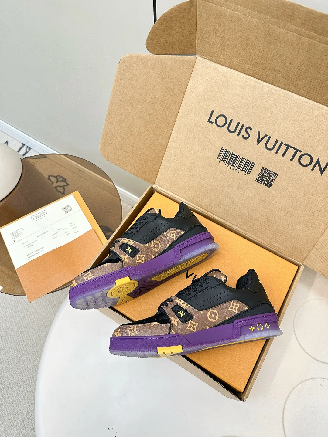 Кроссовки Женские Louis Vuitton 11778730