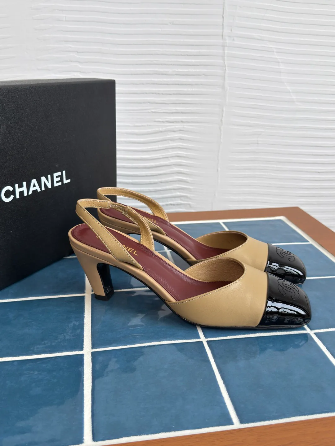 Босоножки Женские Chanel 18125501