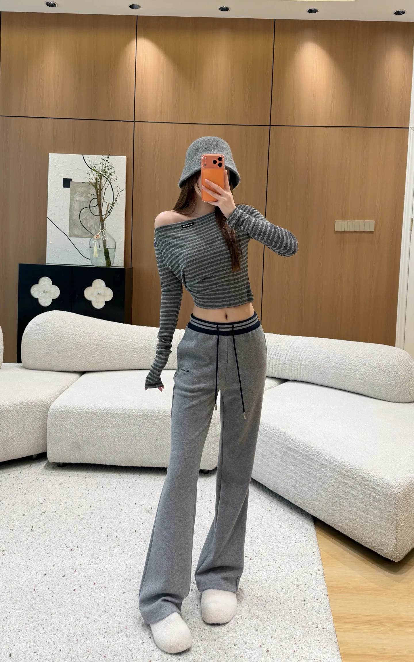 Брюки Женские Miu Miu 19071142