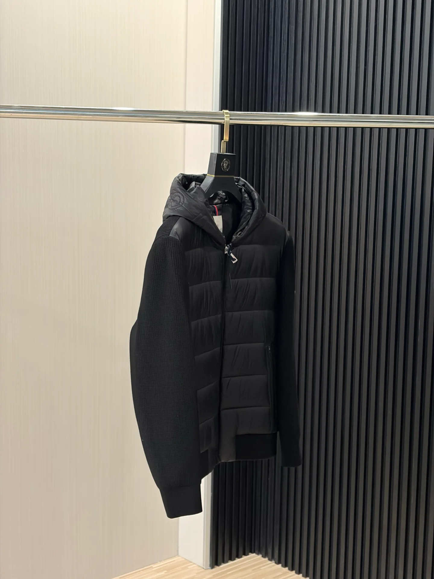 Куртки И Пуховики Женские Moncler 18391739