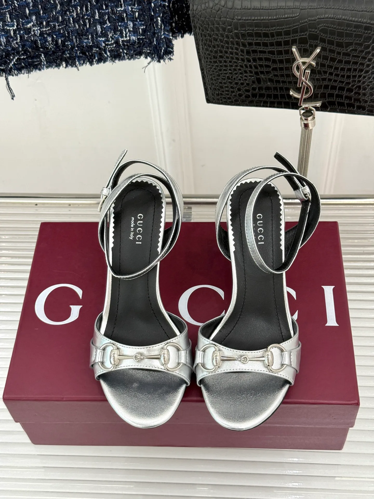 Босоножки Женские Gucci 18034499