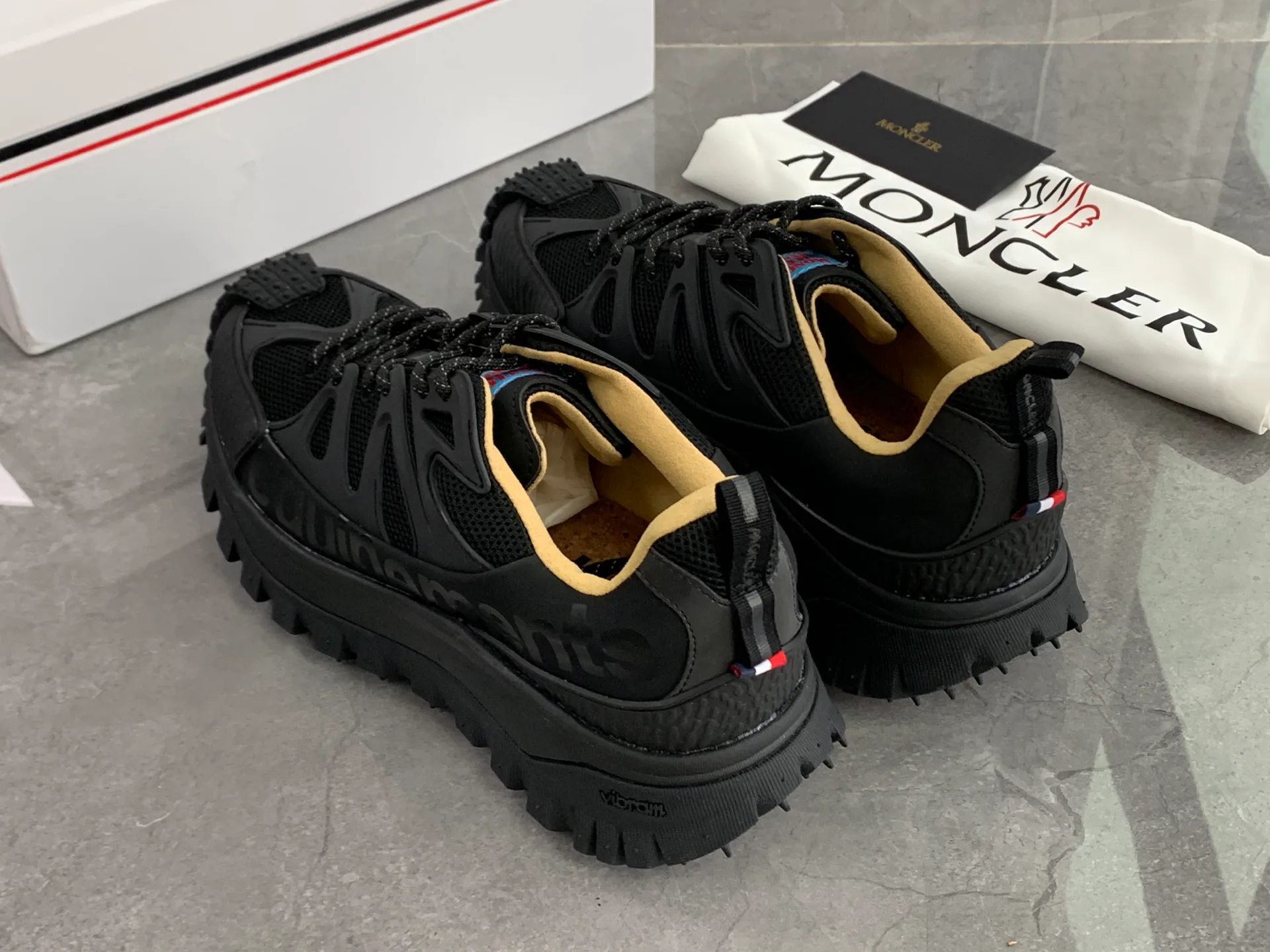 Кроссовки Женские Moncler 3415318