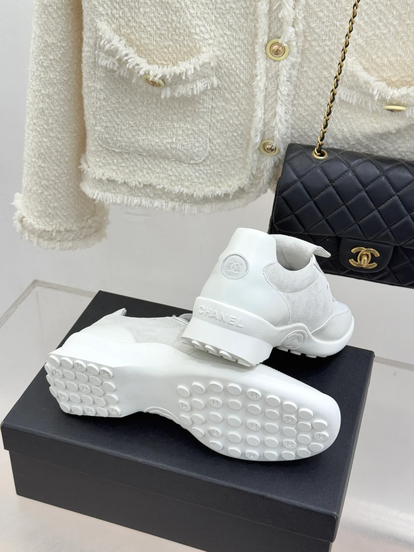 Кроссовки Женские Chanel 231657