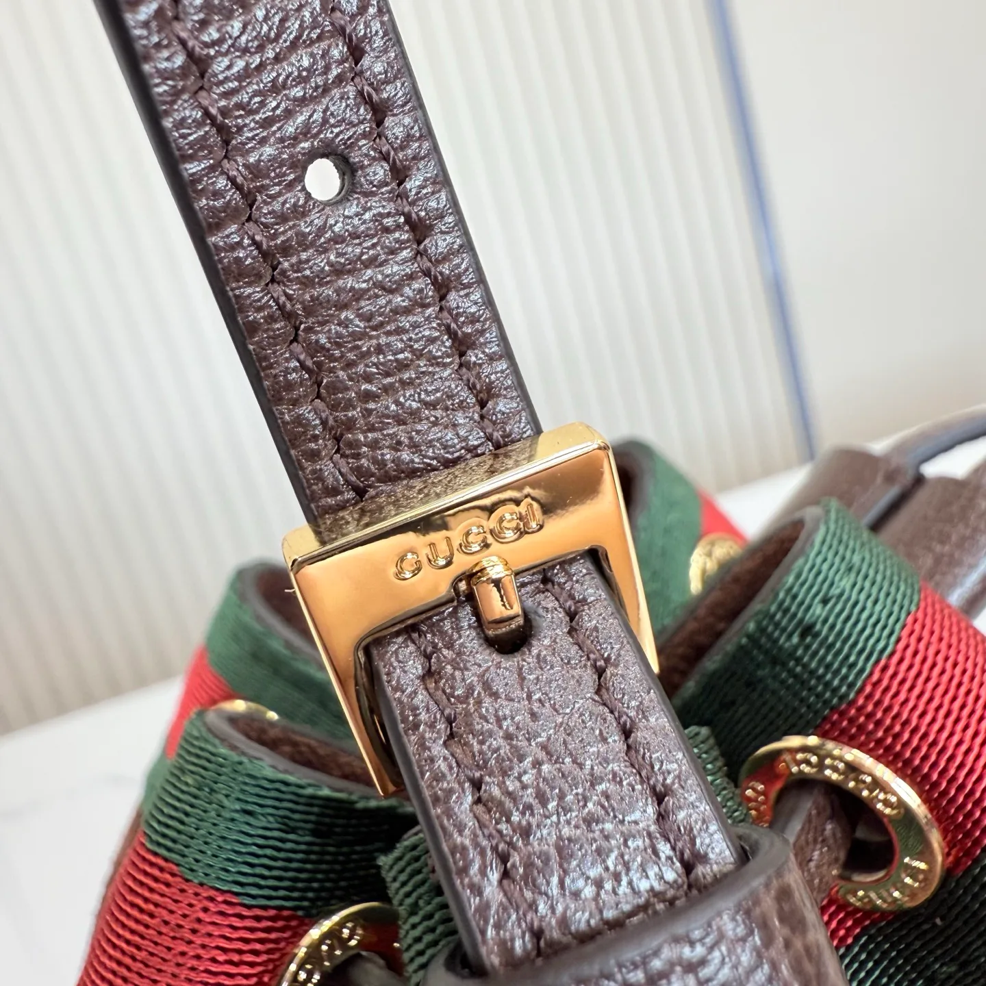 Классические Сумки Женские Gucci 18210733