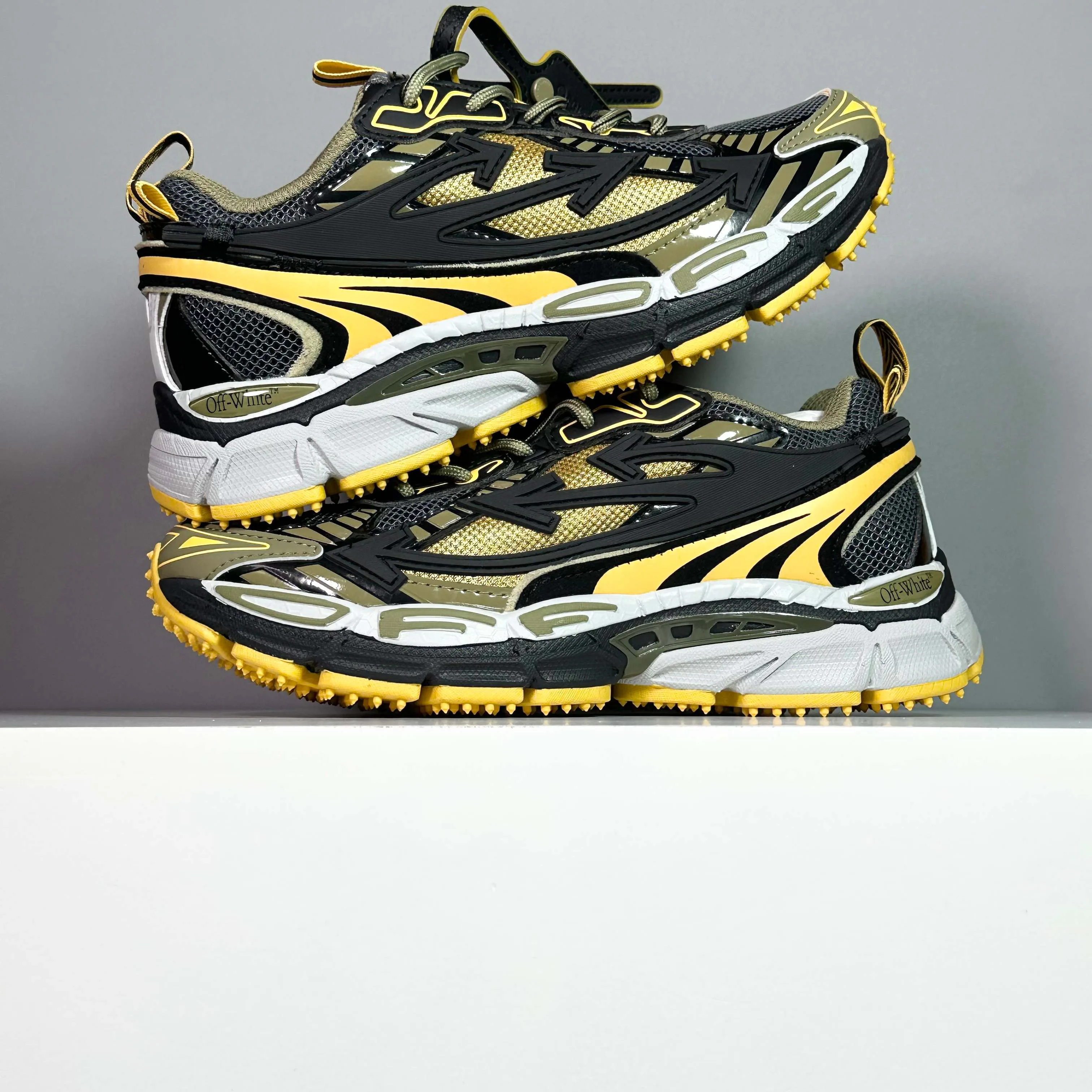 Кроссовки Мужские Off-White 13365027