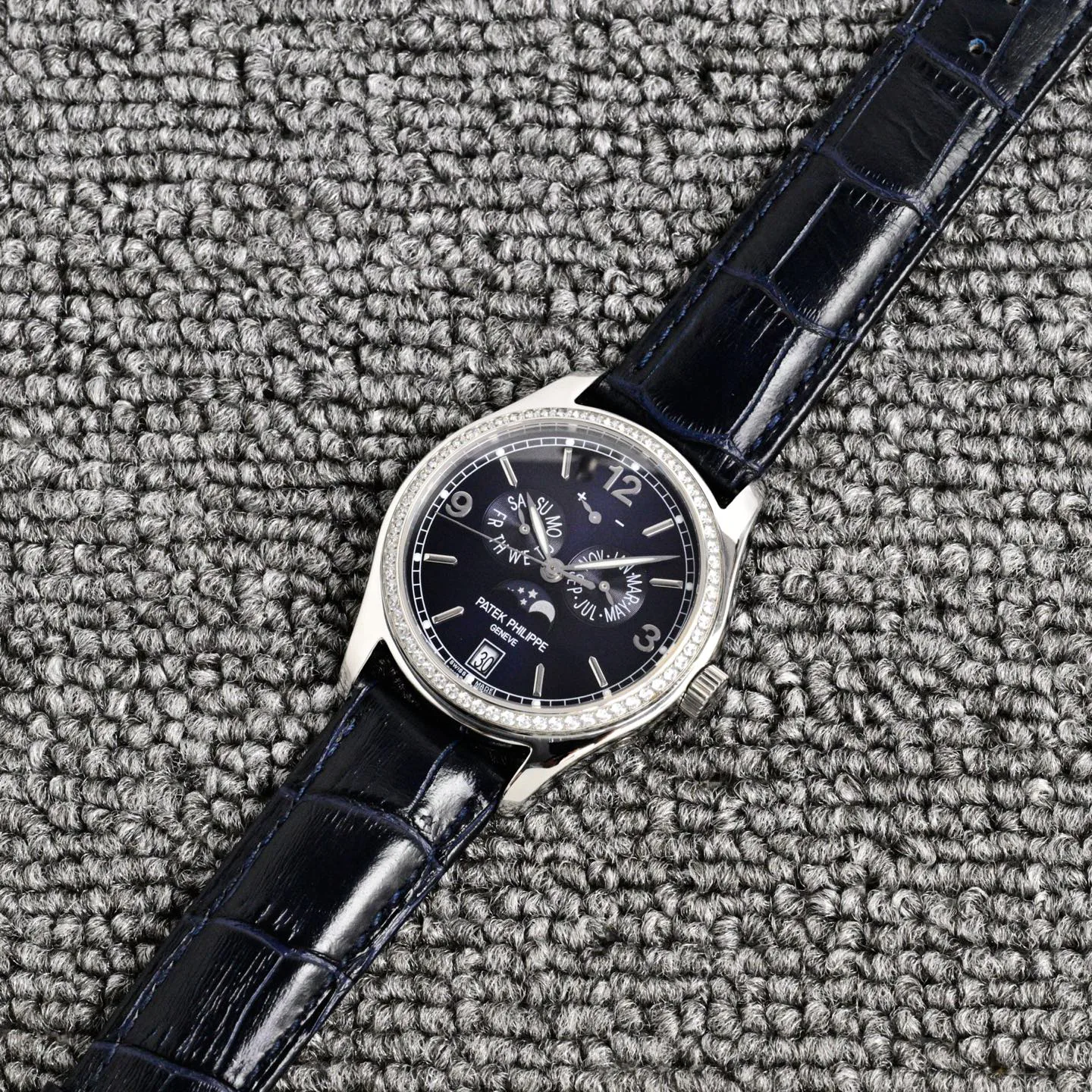 Часы Женские Patek Philippe 17120048