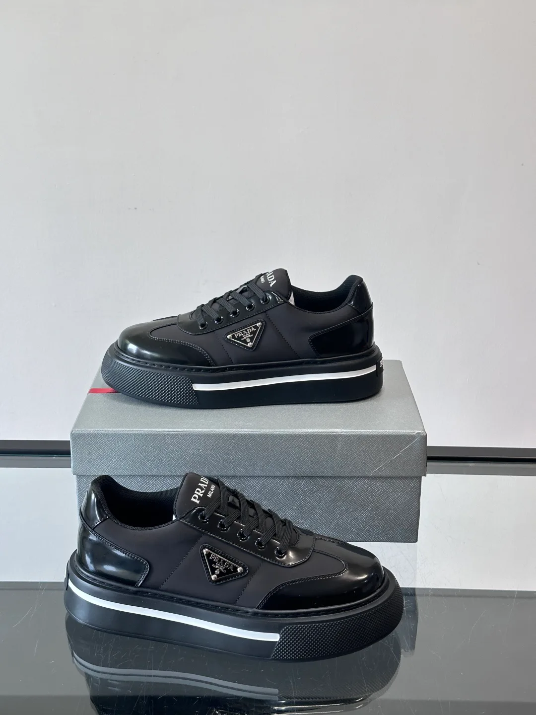 Кроссовки Мужские Prada 241823