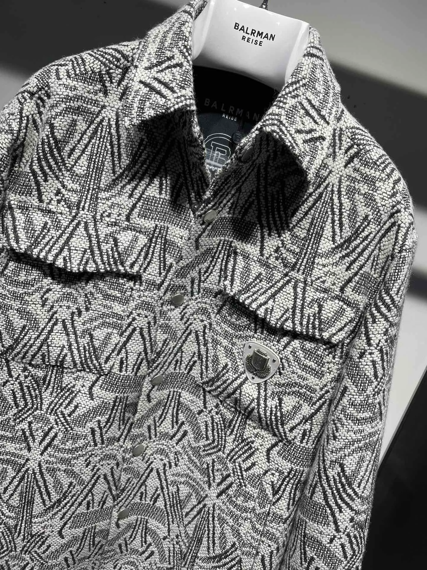 Куртки И Пуховики Женские Balmain 318233