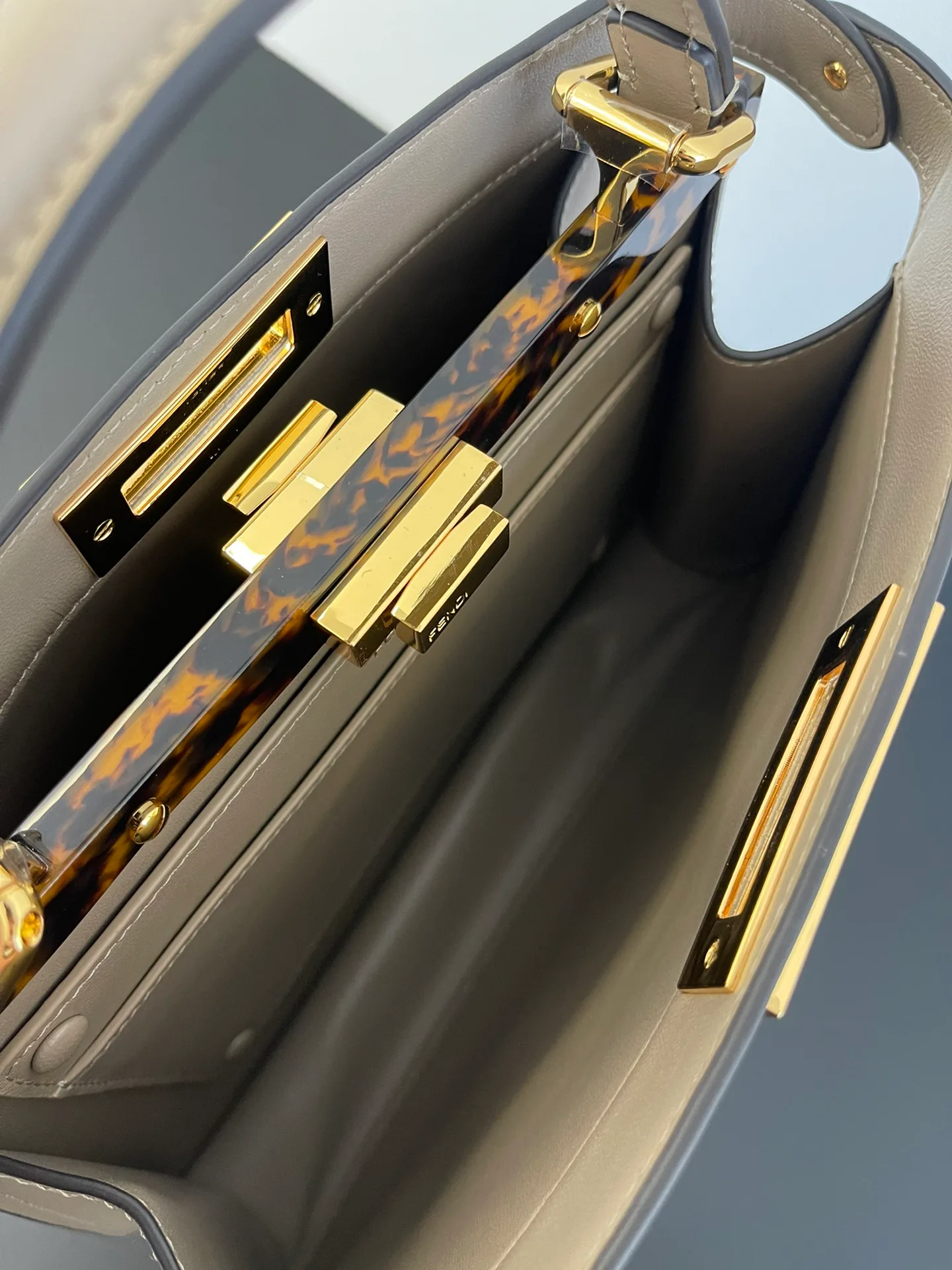 Классические Сумки Женские Fendi 13234515