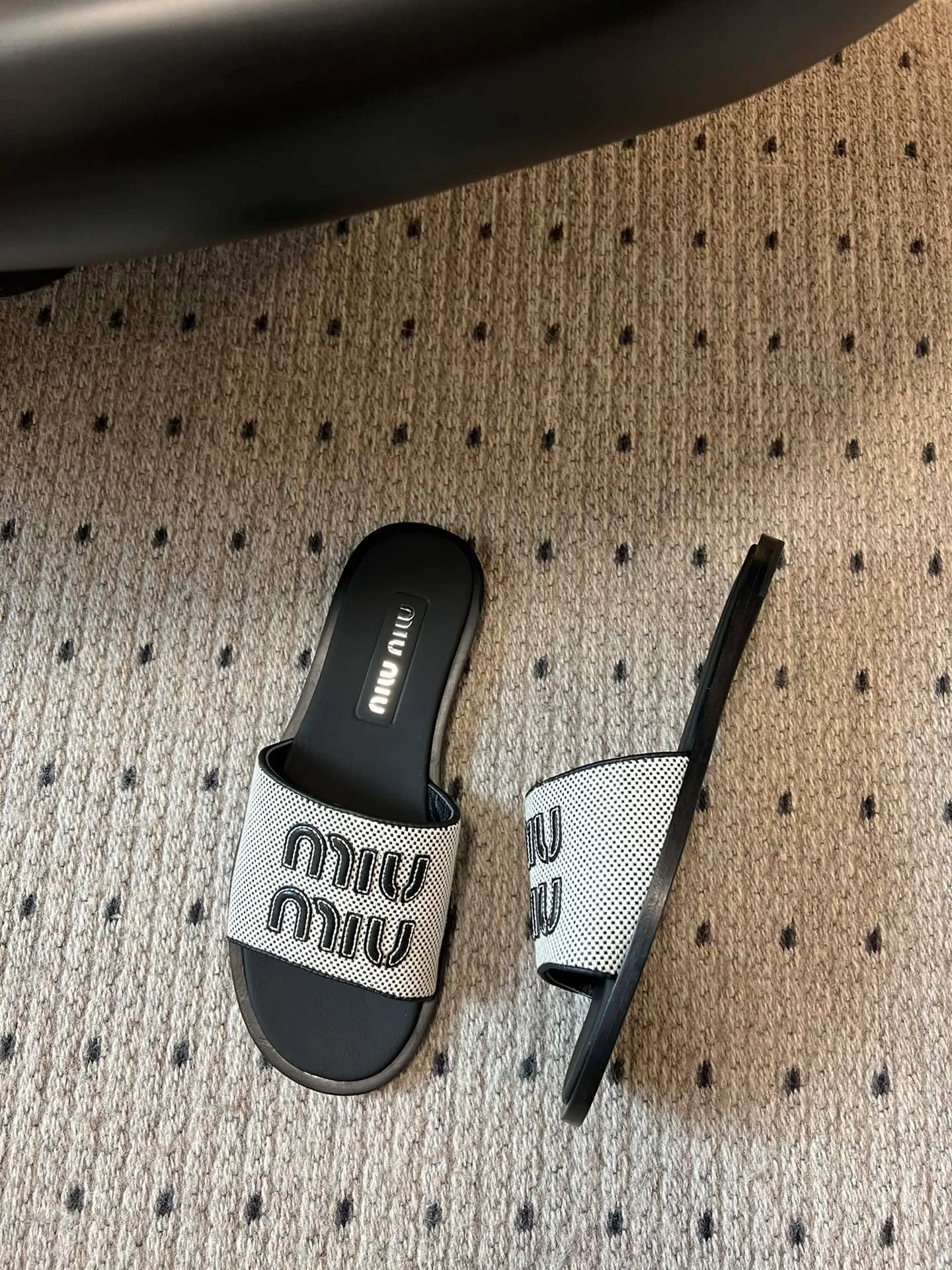 Шлепанцы Женские Miu Miu 13023