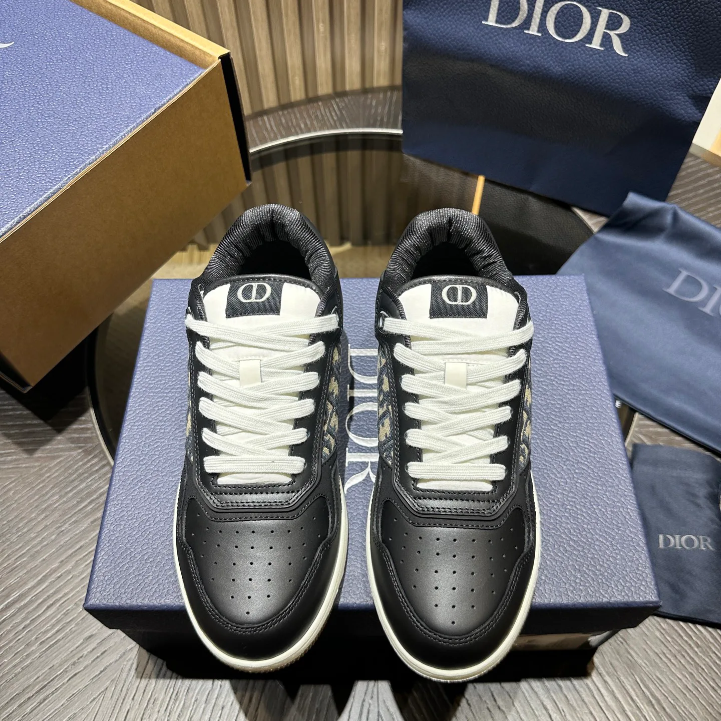 Кроссовки Женские Christian Dior 19584207