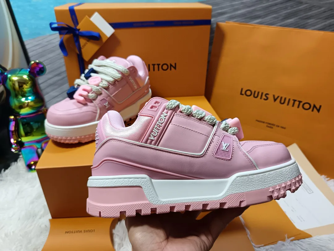 Кроссовки Женские Louis Vuitton 1974703