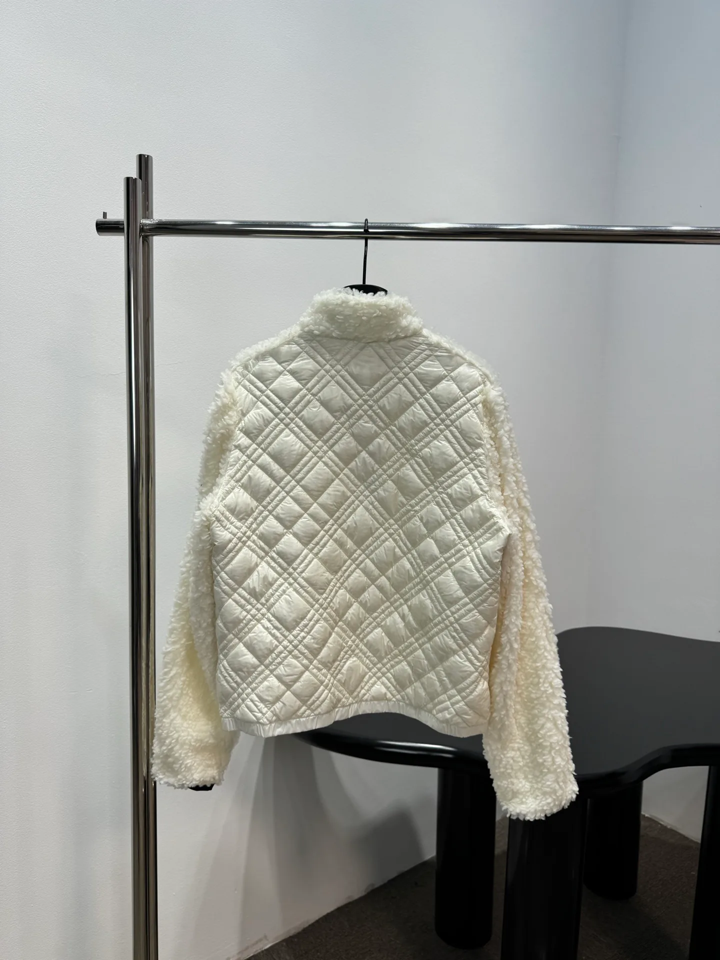Куртки И Пуховики Женские Moncler 18679058