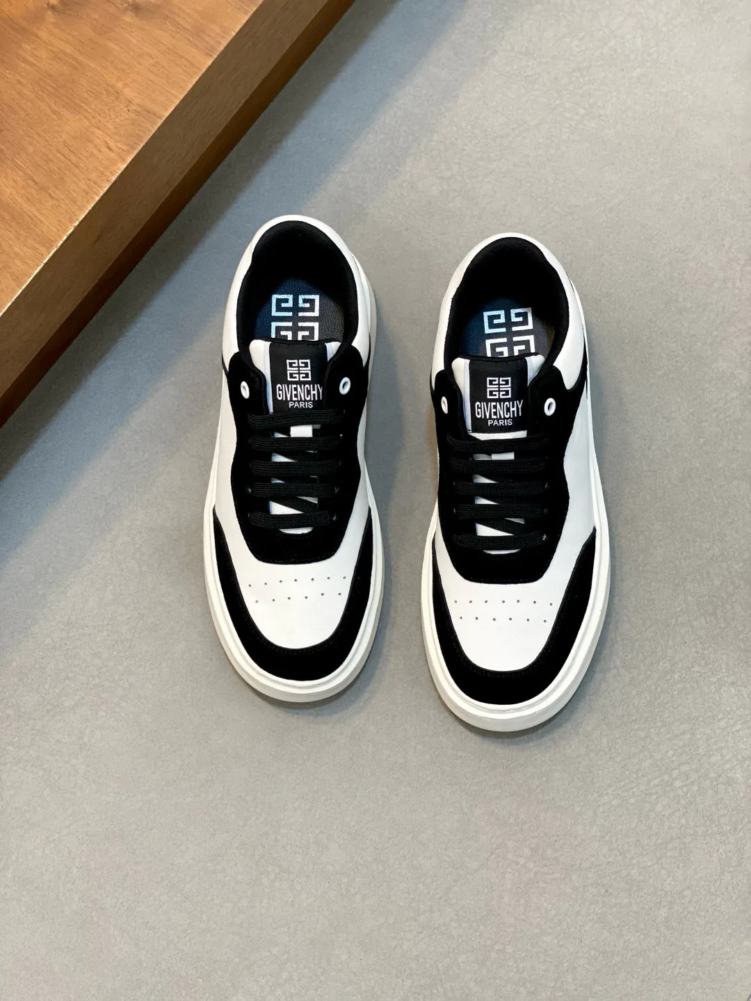 Кроссовки Мужские Givenchy 211558