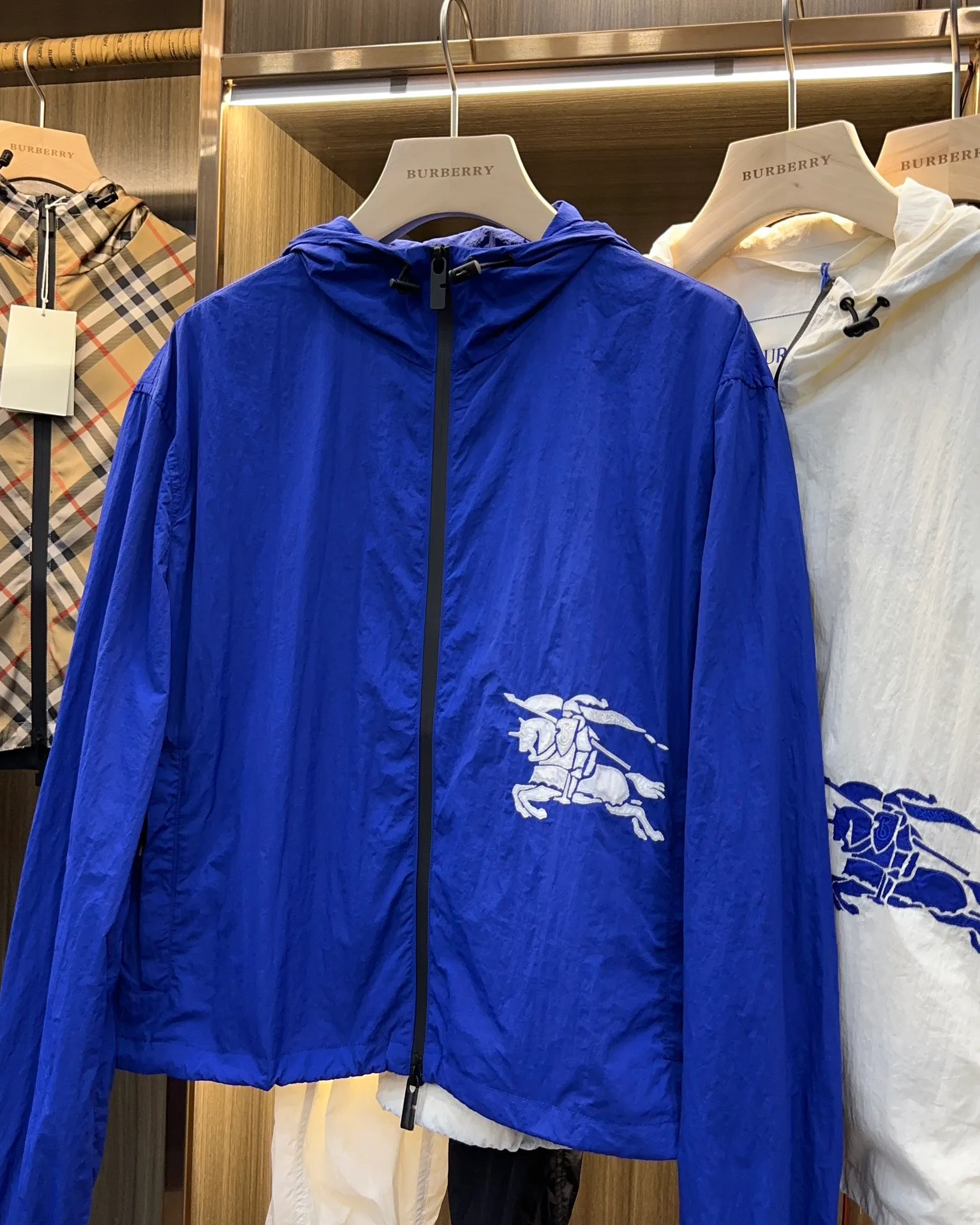 Куртки И Пуховики Женские Burberry 12778520