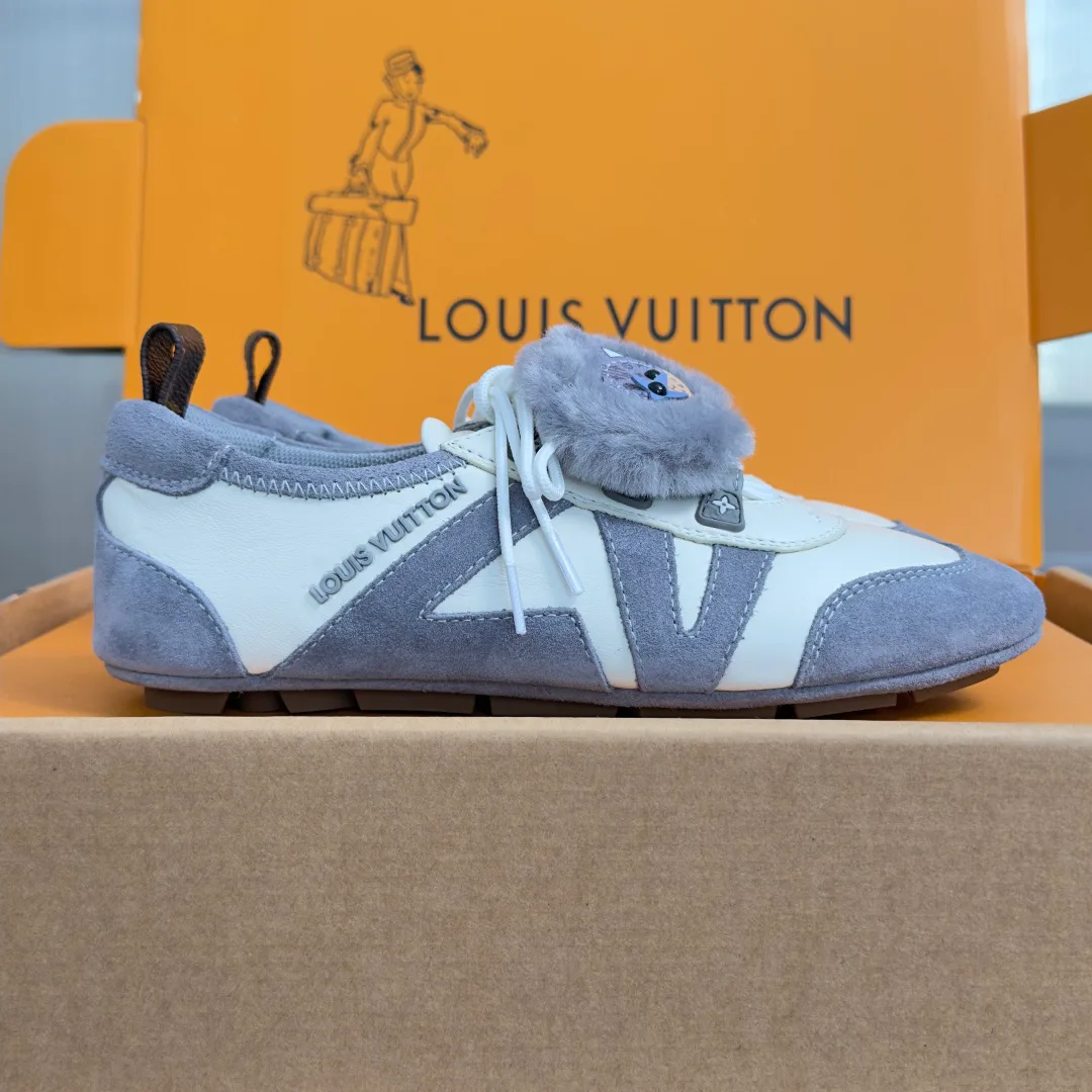 Кроссовки Женские Louis Vuitton 17415513