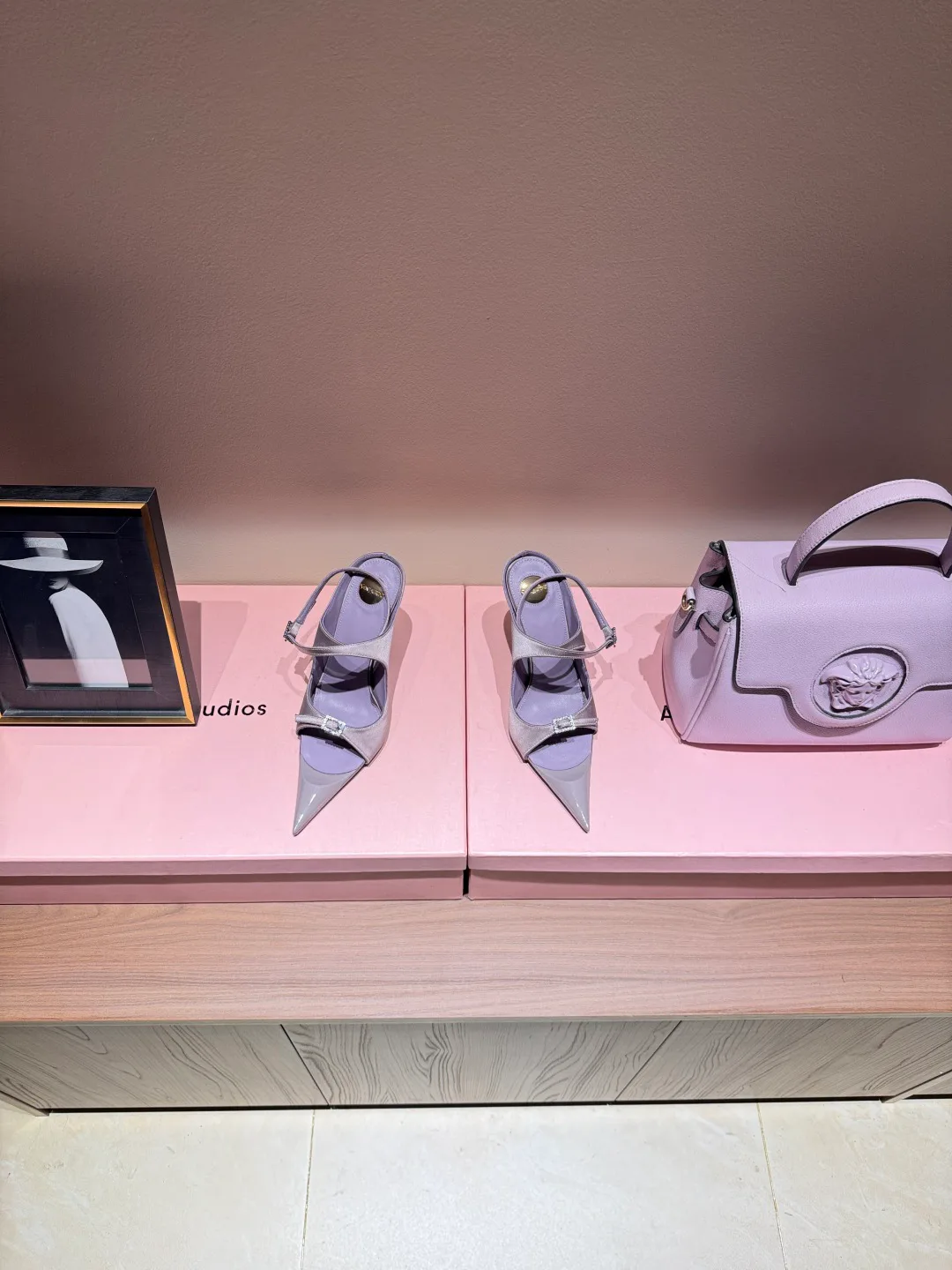 Босоножки Женские Saint Laurent 5737614