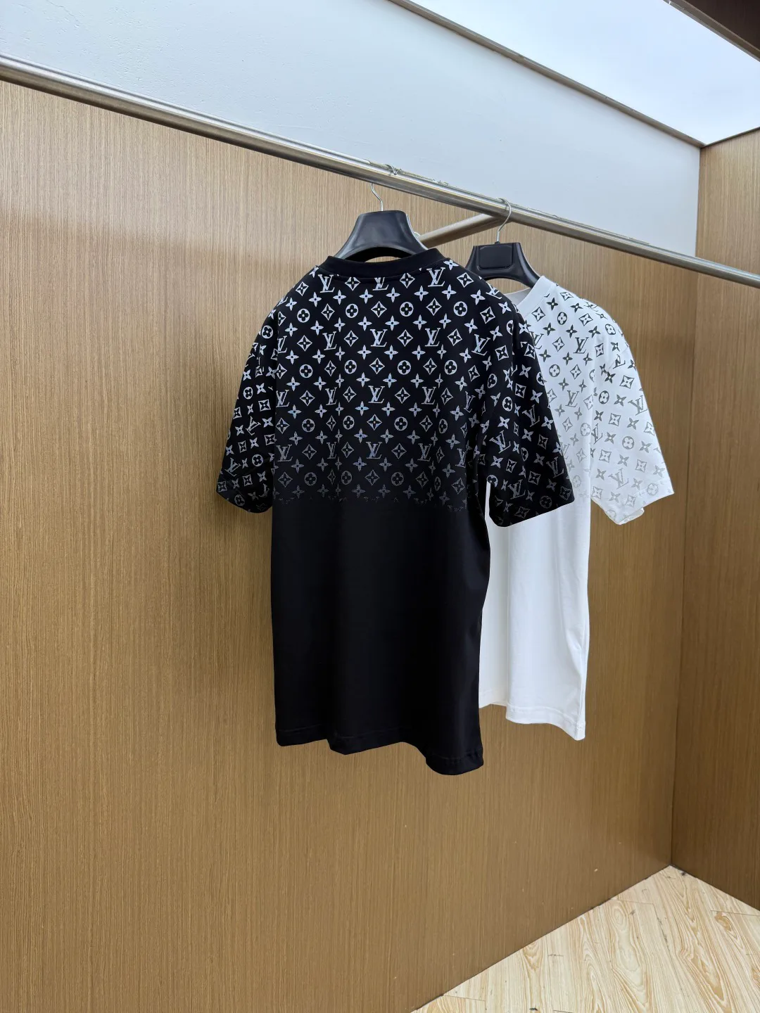 Футболки Женские Louis Vuitton 11632621