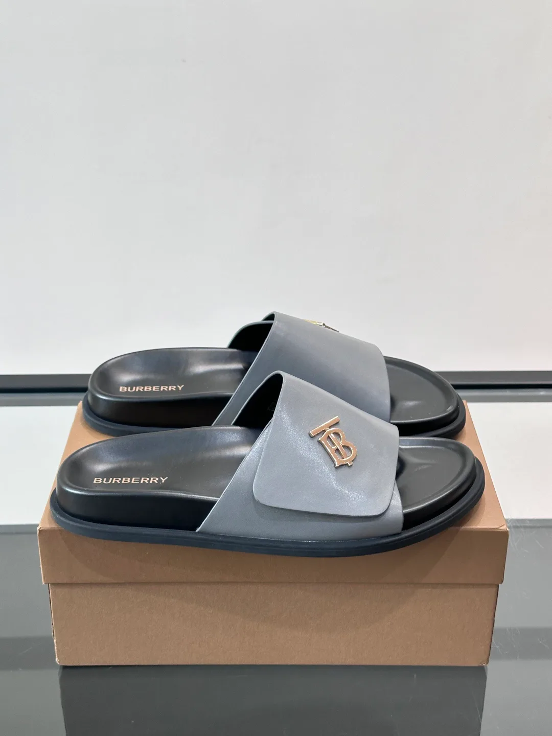 Сандалии Мужские Burberry 13546910